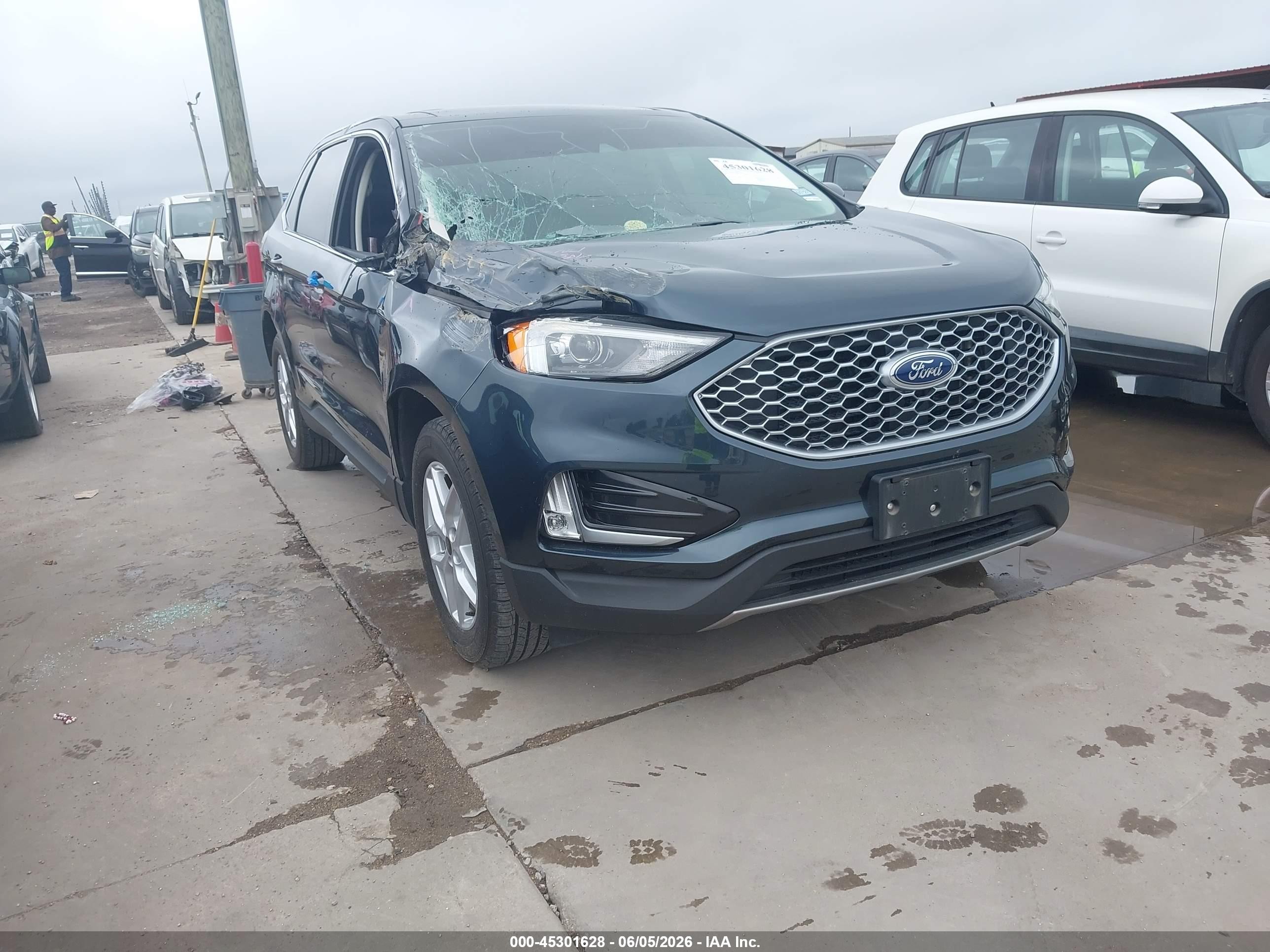2024 Ford Edge SEL, VIN 2FMPK4J96RBA15428 — Front end