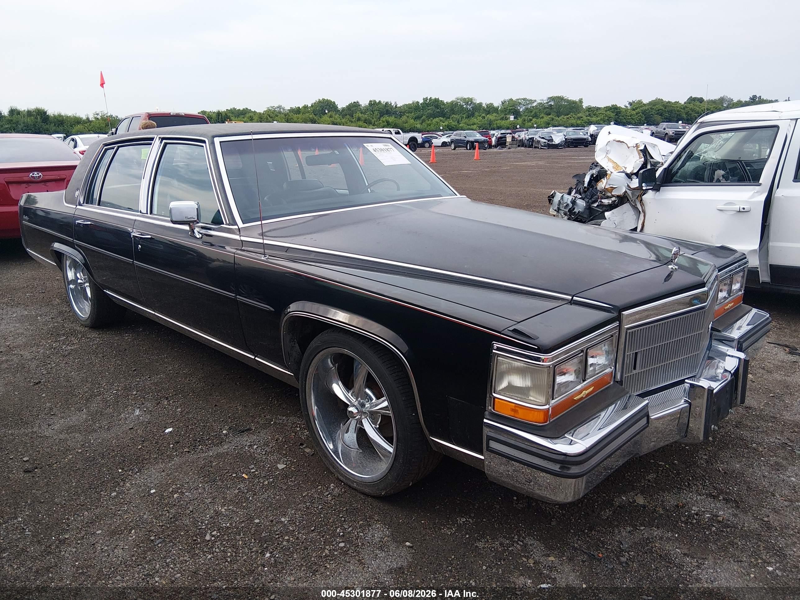 1986 Cadillac Fleetwood, VIN 1G6DW69Y2G9718475 — Normal wear