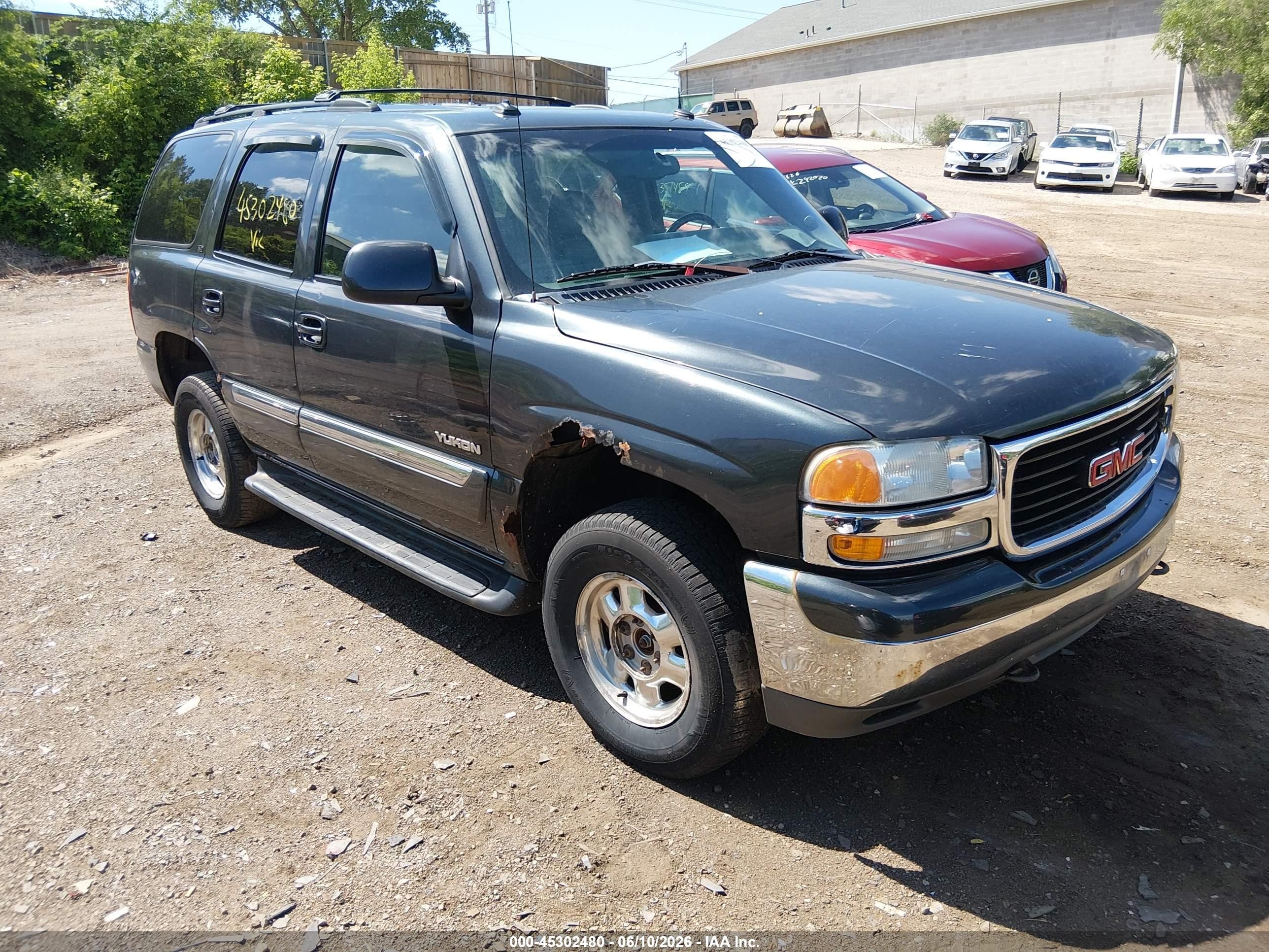 2003 GMC Yukon SLT, VIN 1GKEK13Z53J152133 — Зад