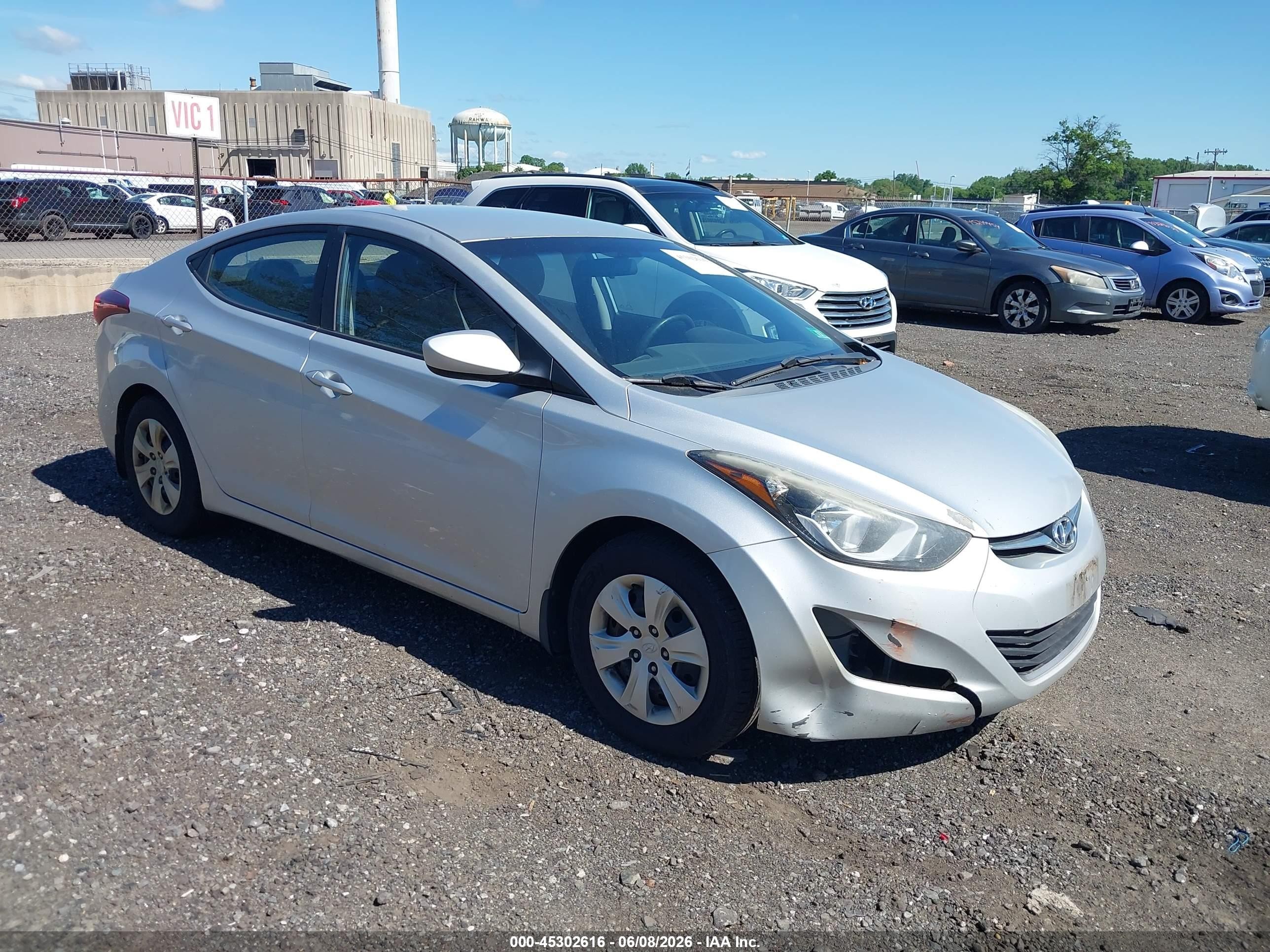2016 Hyundai Elantra Value Edition, VIN 5NPDH4AE6GH797704 — Normal wear