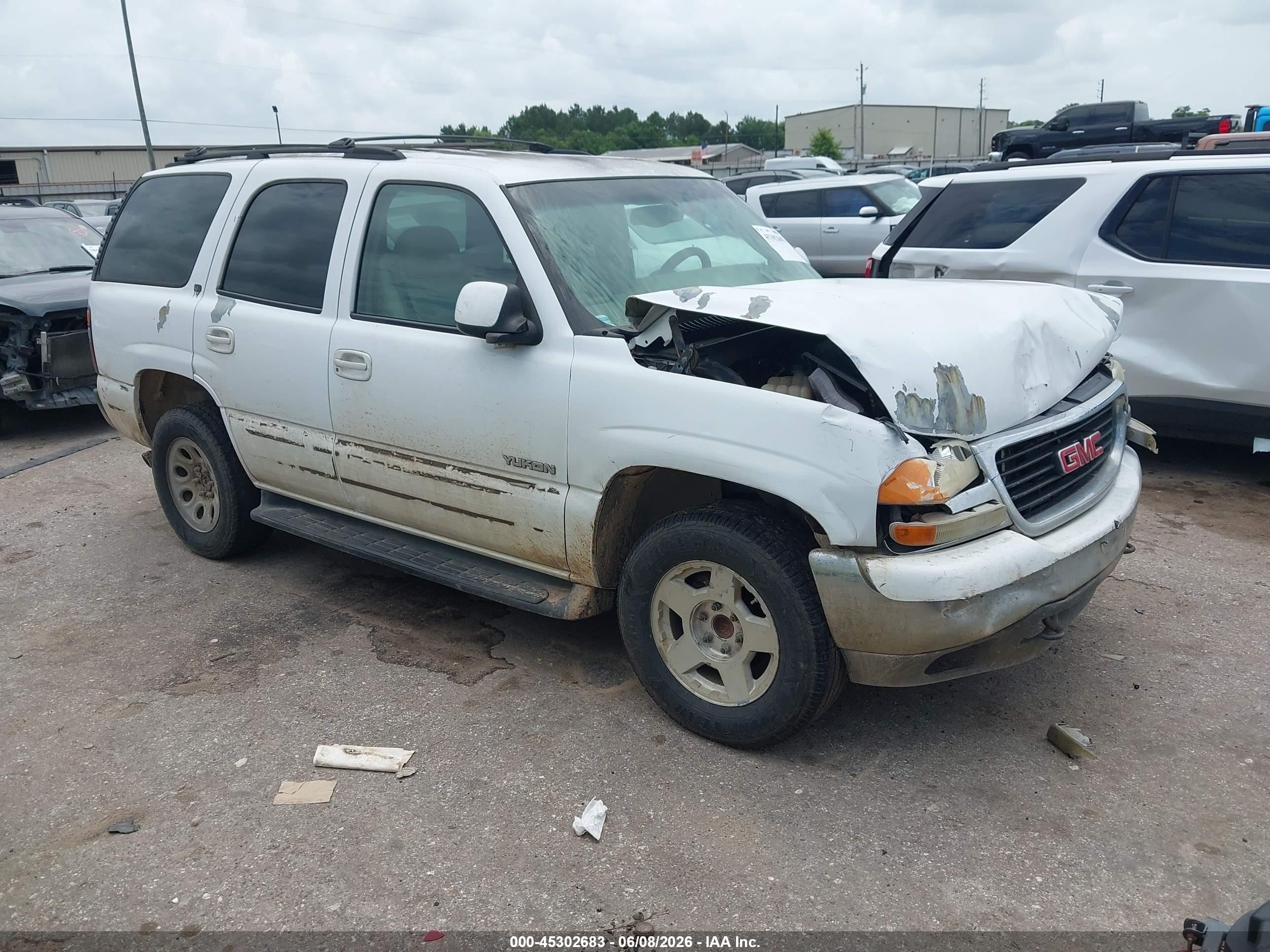 2001 GMC Yukon SLT, VIN 1GKEC13T61R223475 — Перед