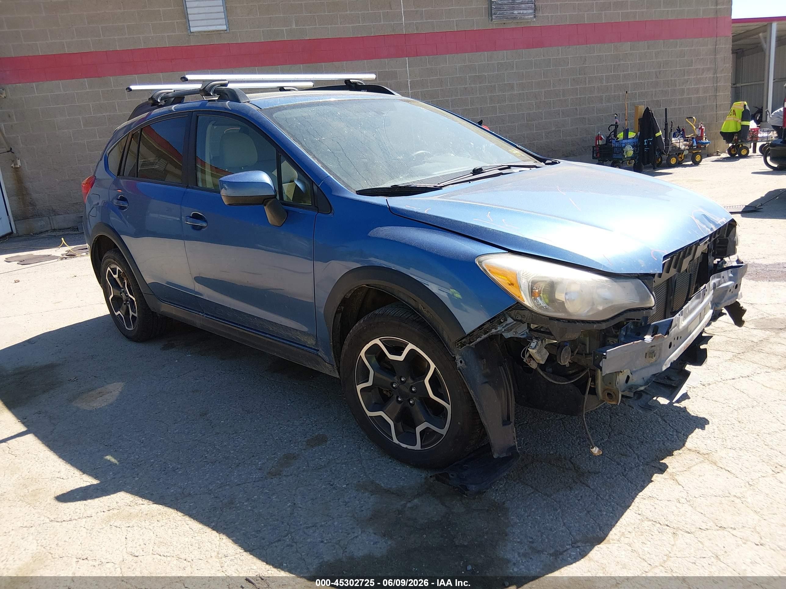 2015 Subaru Crosstrek Premium, VIN JF2GPACCXF8321450 — Front end