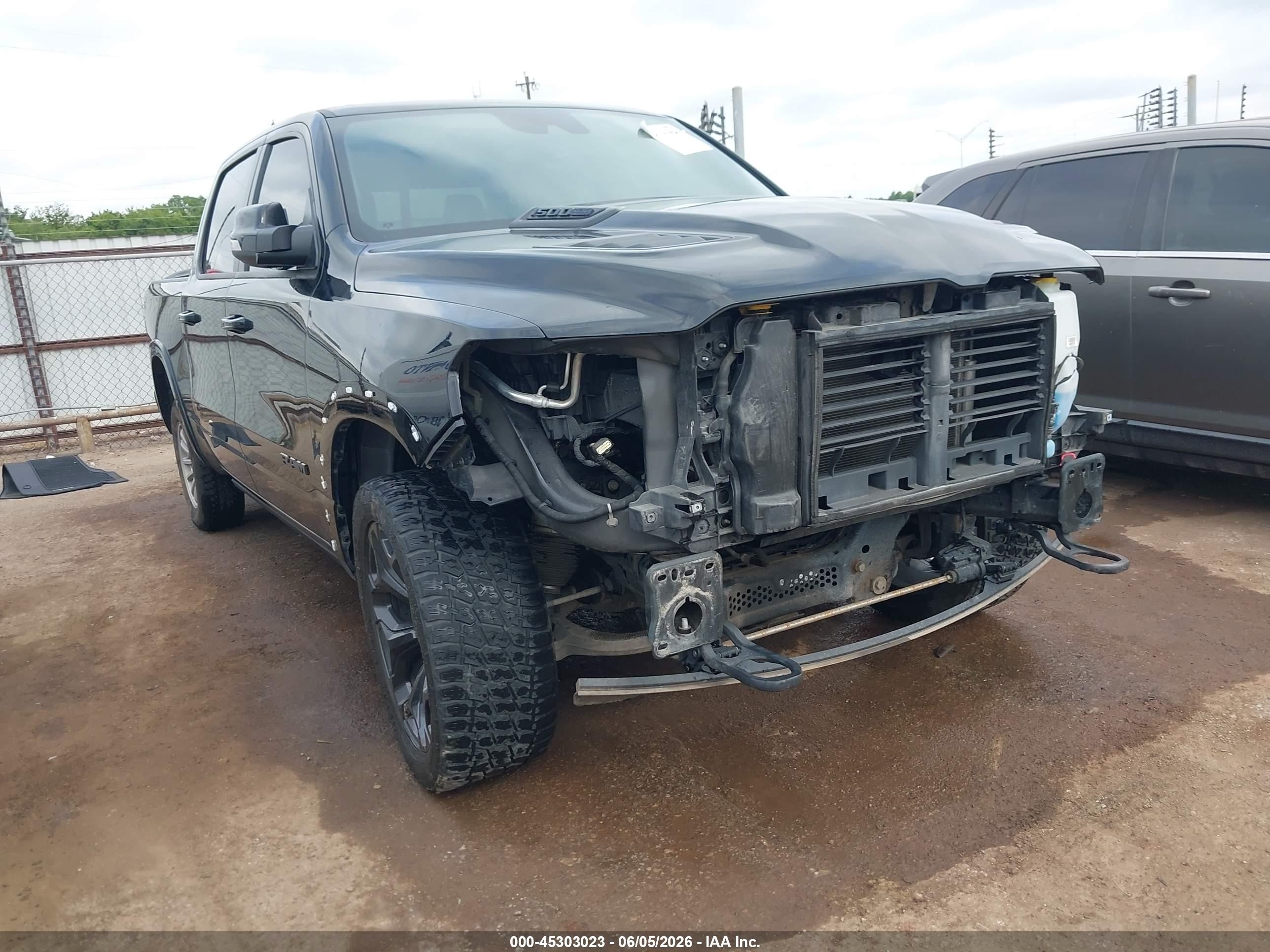 2021 Ram 1500 Limited, VIN 1C6SRFHT3MN603167 — Front end