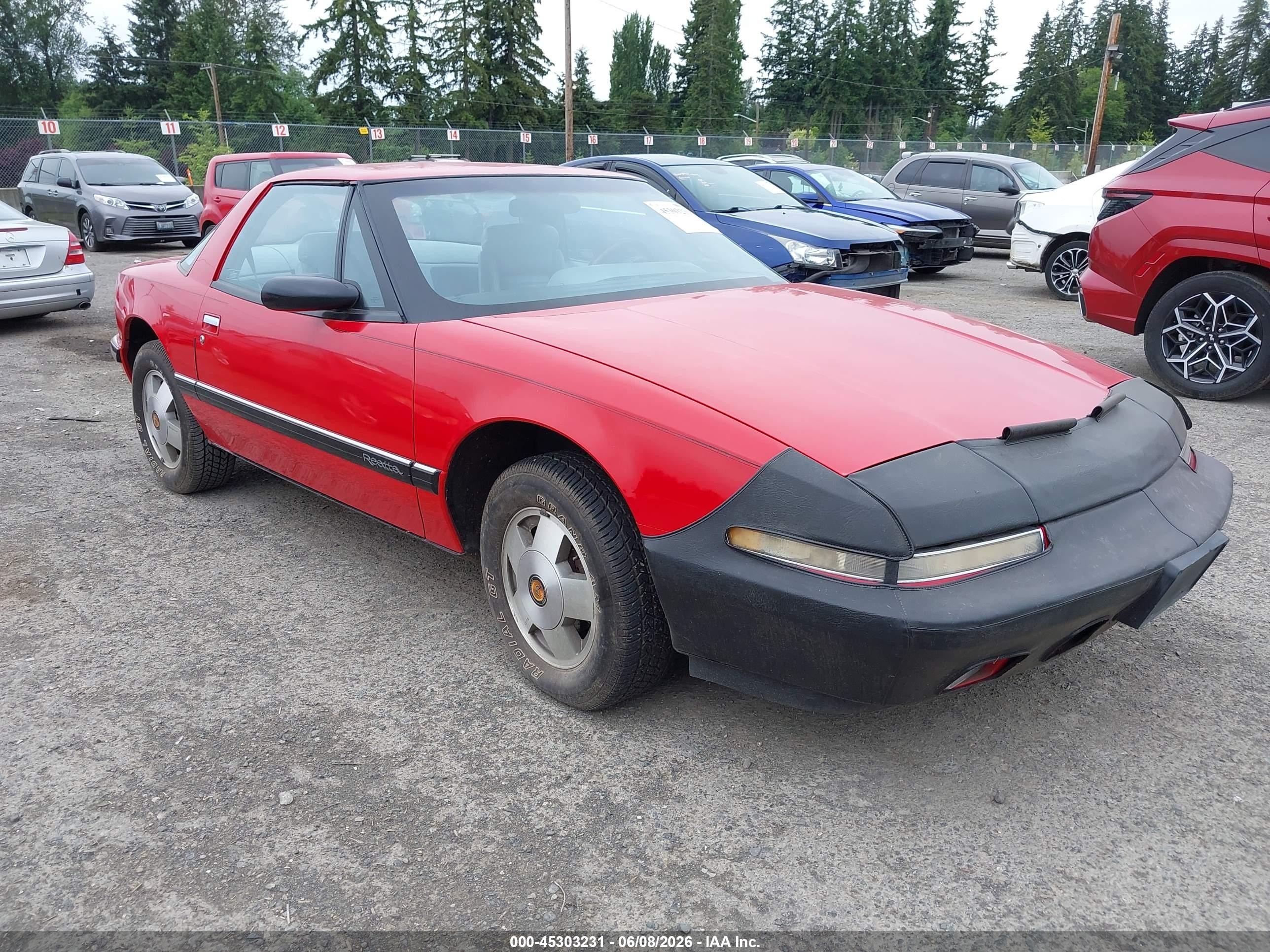 1990 Buick Reatta, VIN 1G4EC13C0LB901852 — Normal wear