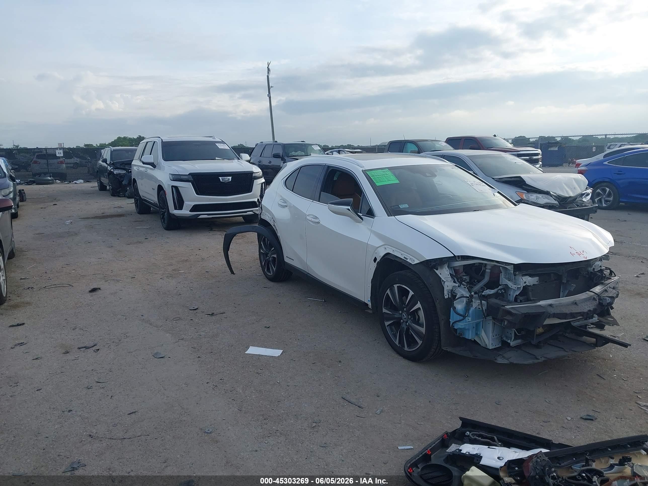 2020 Lexus UX 250h, VIN JTHP9JBH1L2033044 — По всему кузову