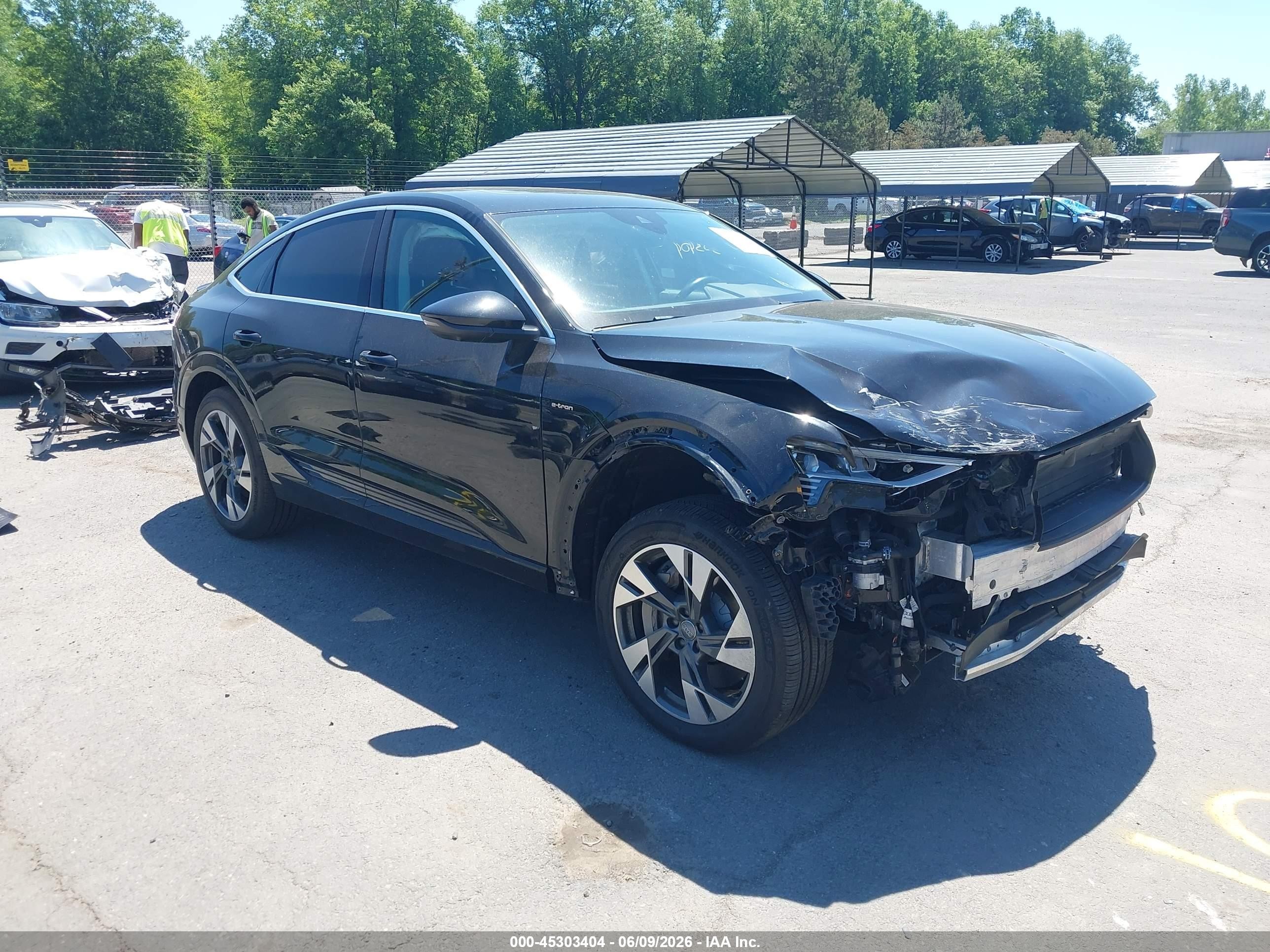 2021 Audi e-tron Sportback Premium Plus, VIN WA12AAGE8MB002130 — Front end