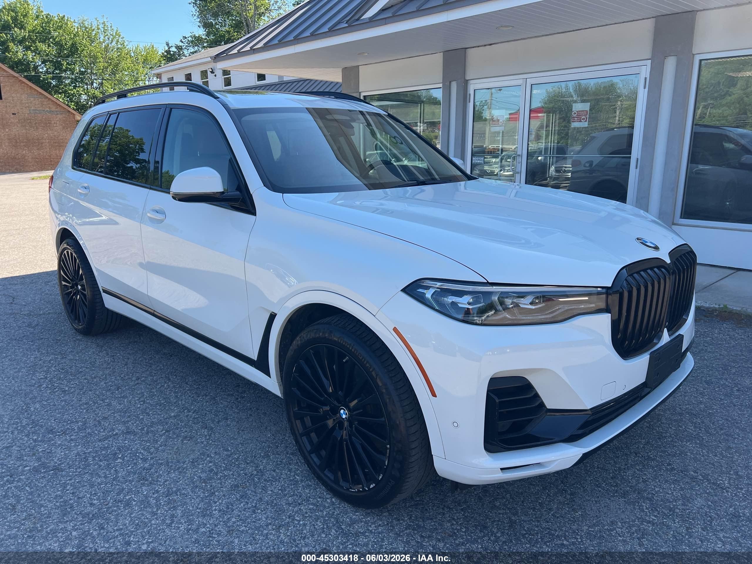 2019 BMW X7 xDrive50i, VIN 5UXCX4C59KLS38985 — Normal wear
