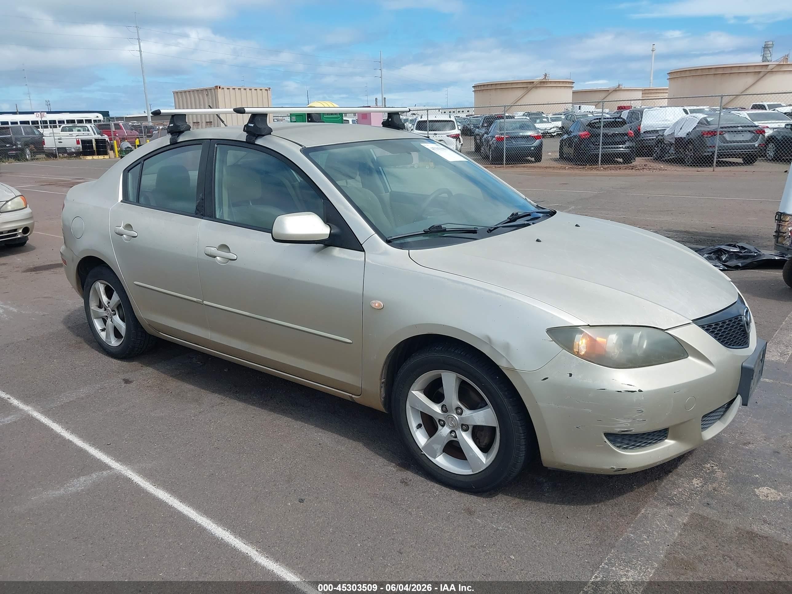 2005 Mazda 3 i, VIN JM1BK12FX51227627 — Normal wear