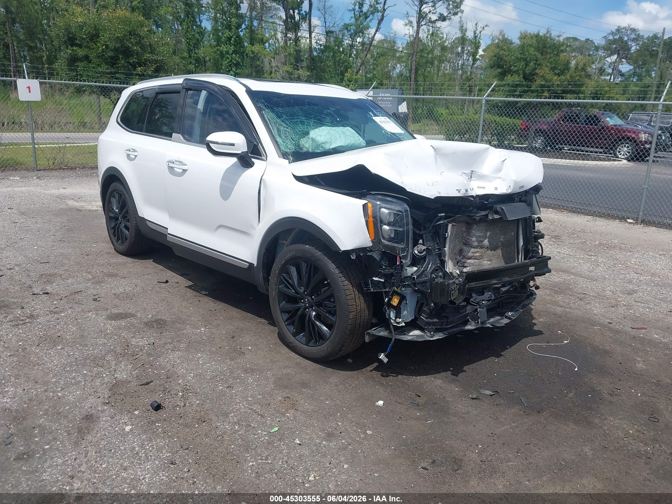 2021 Kia Telluride SX, VIN 5XYP54HCXMG141258 — Front end