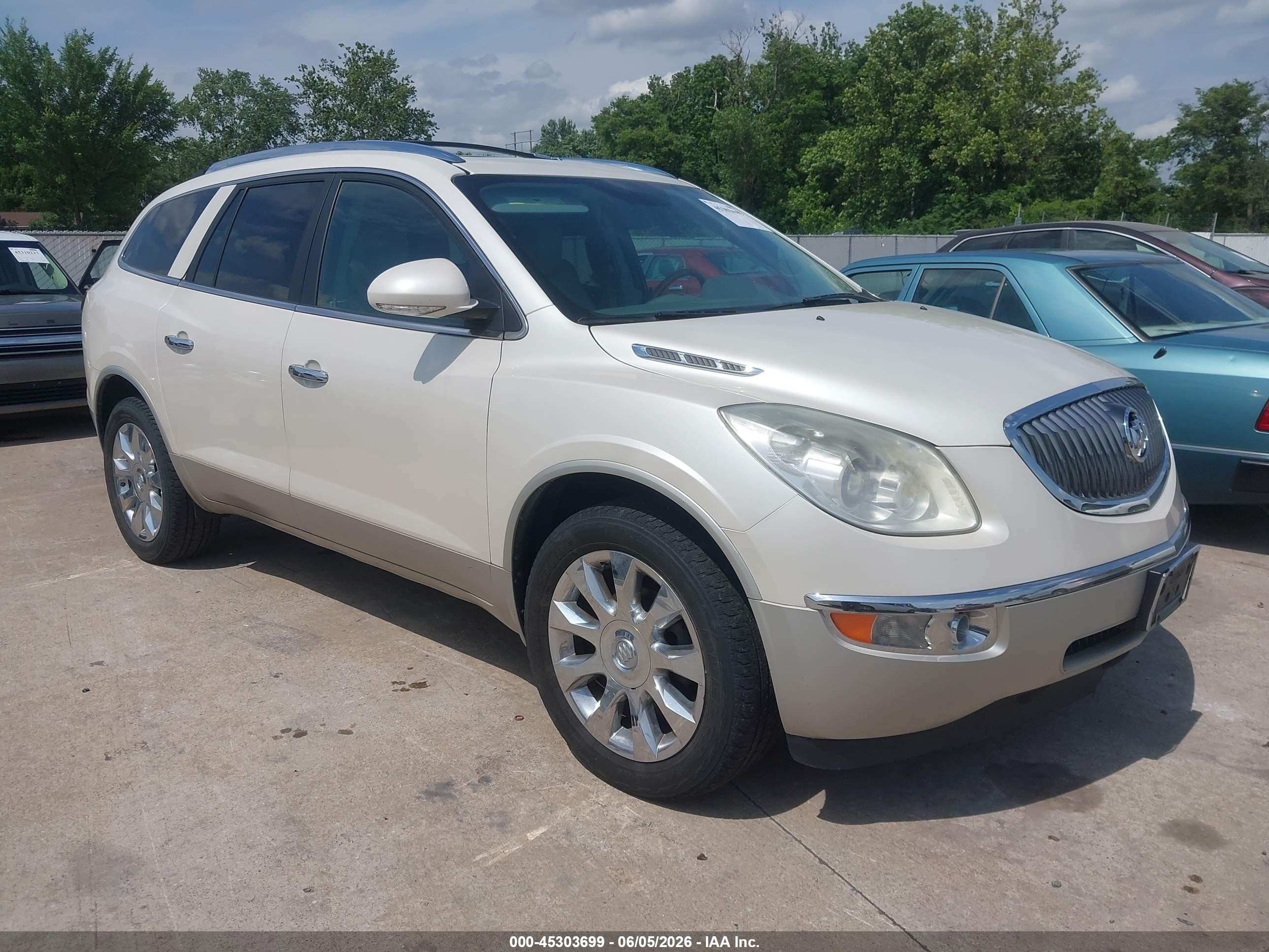 2012 Buick Enclave Leather, VIN 5GAKRCEDXCJ392402 — Normal wear
