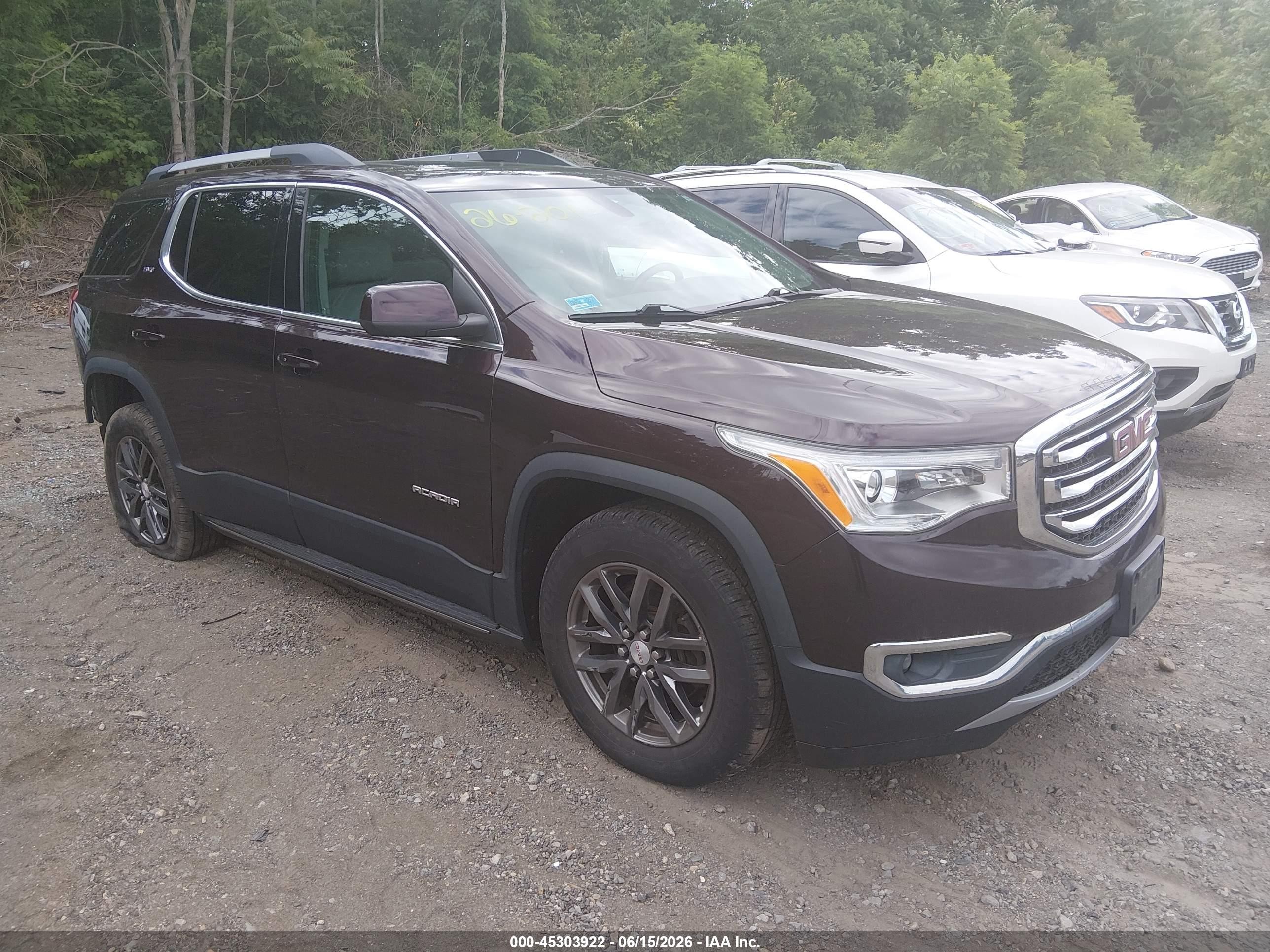 2018 GMC Acadia SLT, VIN 1GKKNULS5JZ172833 — Зад