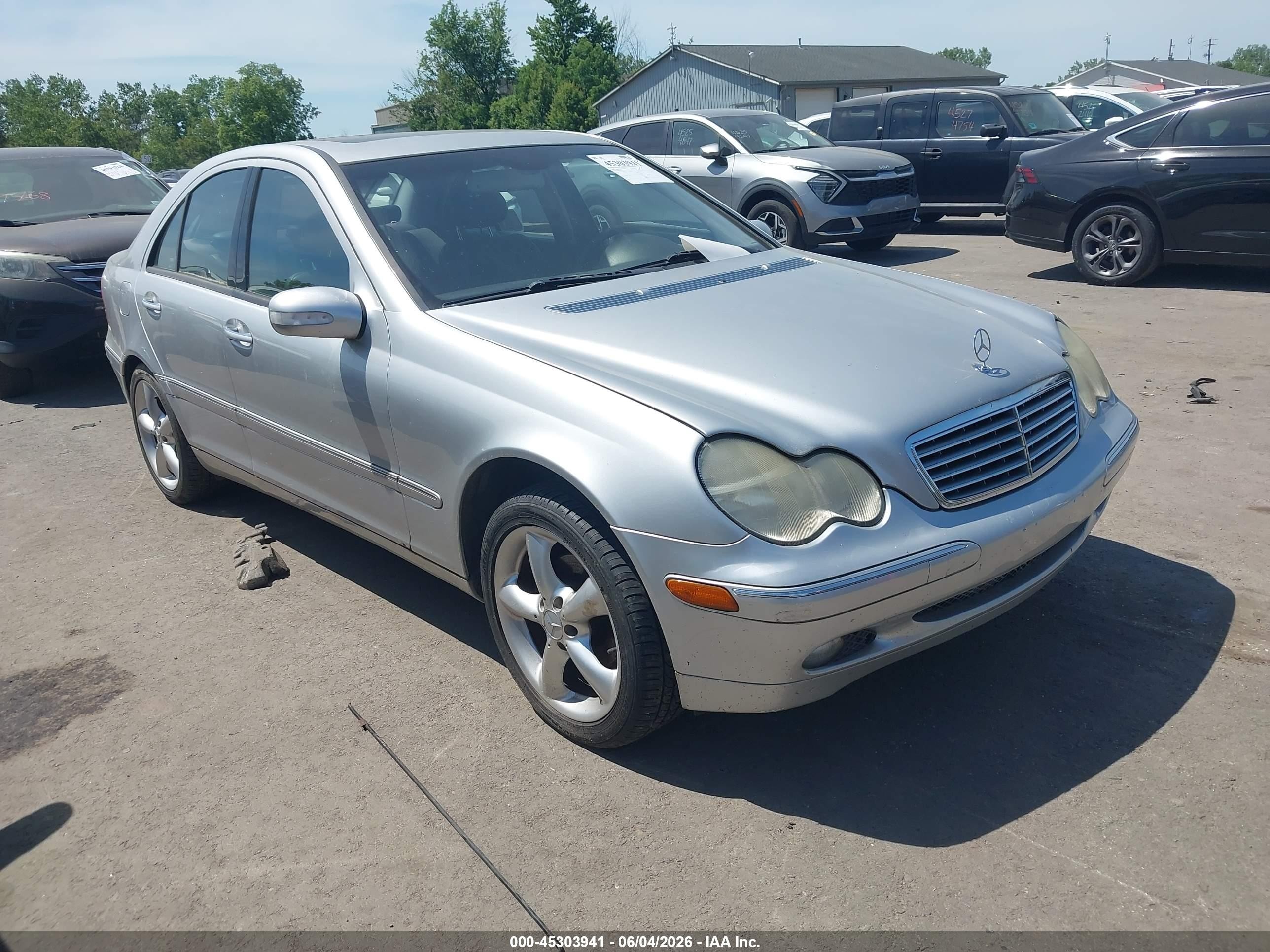 2004 Mercedes-Benz C 240, VIN WDBRF61JX4A600961 — Electrical