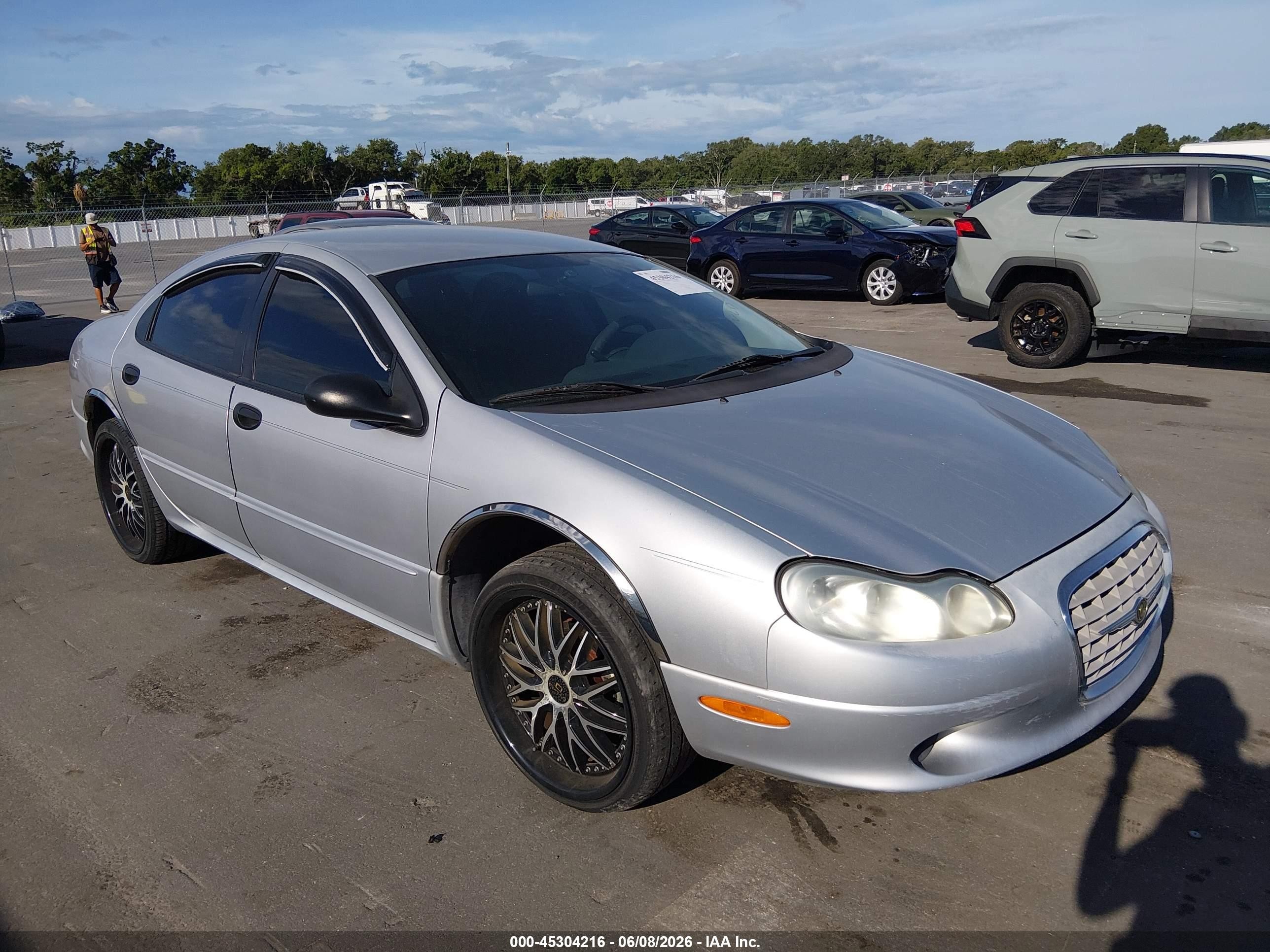 2003 Chrysler Concorde LX, VIN 2C3HD46R03H542658 — Normal wear