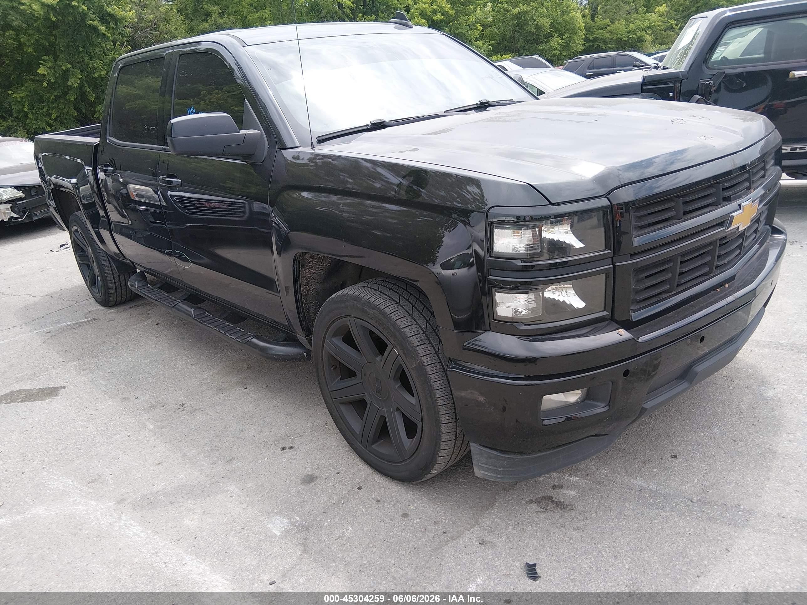 2015 Chevrolet Silverado 1500 LT, VIN 3GCPCREC7FG212329 — Rear end