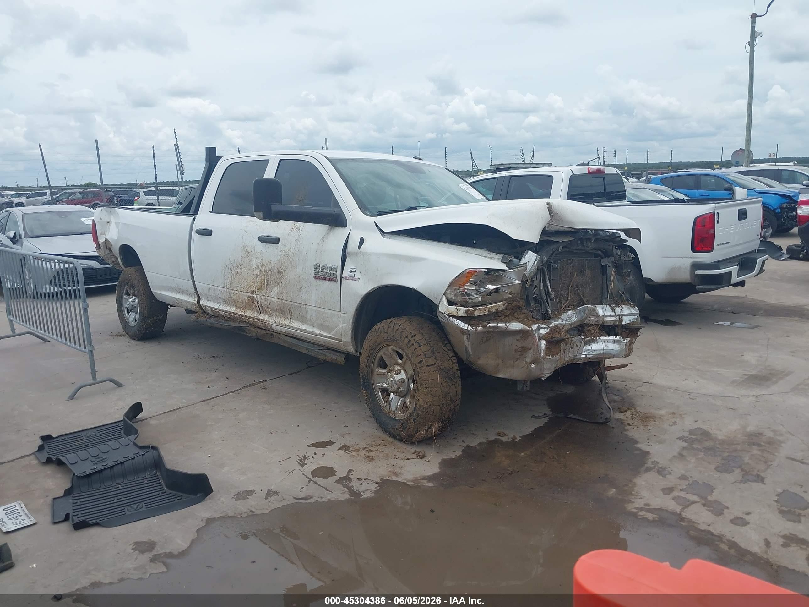 2018 Ram 2500 Tradesman, VIN 3C6UR5HL9JG326306 — All over