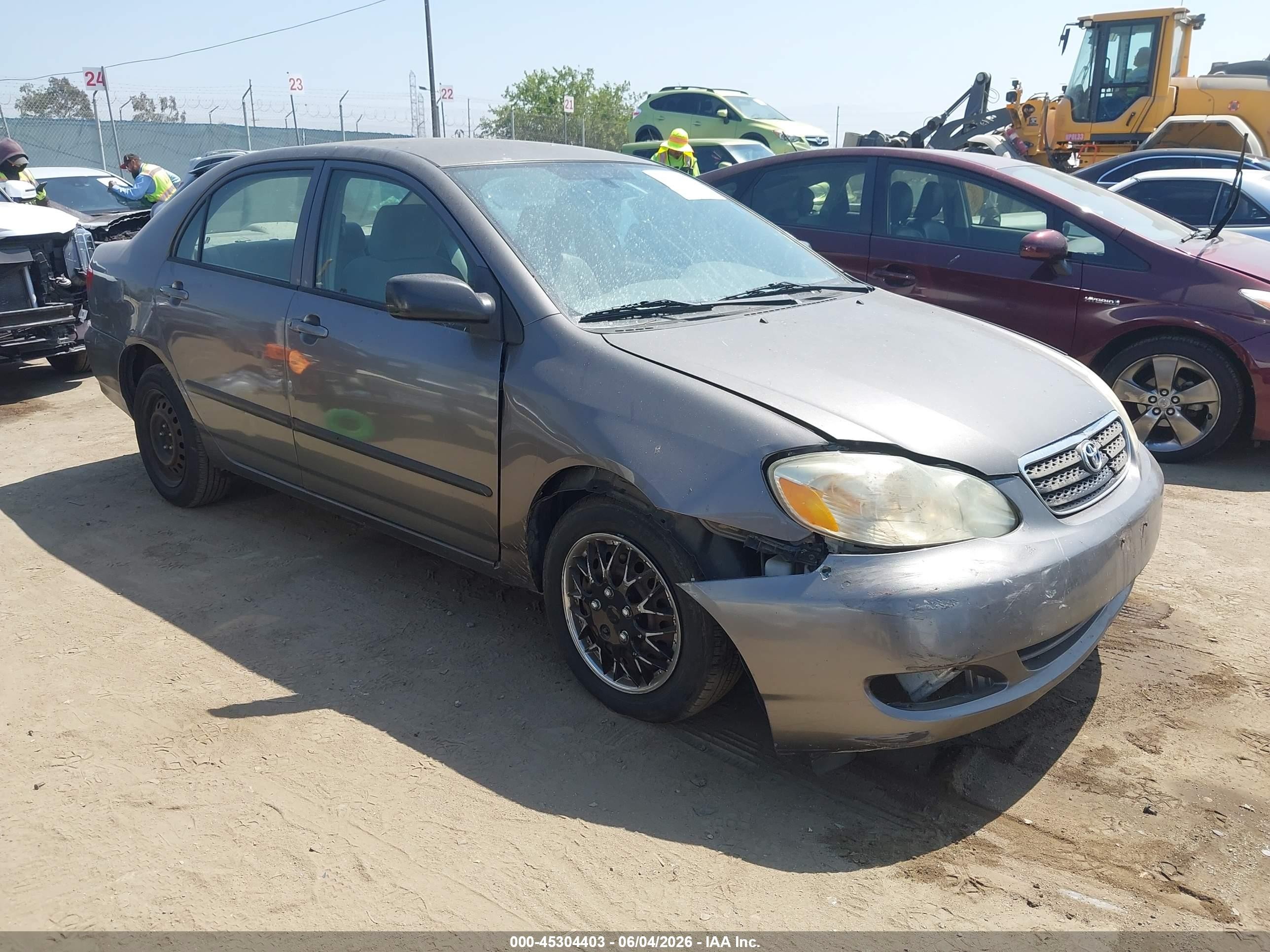 2007 Toyota Corolla LE, VIN 1NXBR32E37Z881316 — Front end