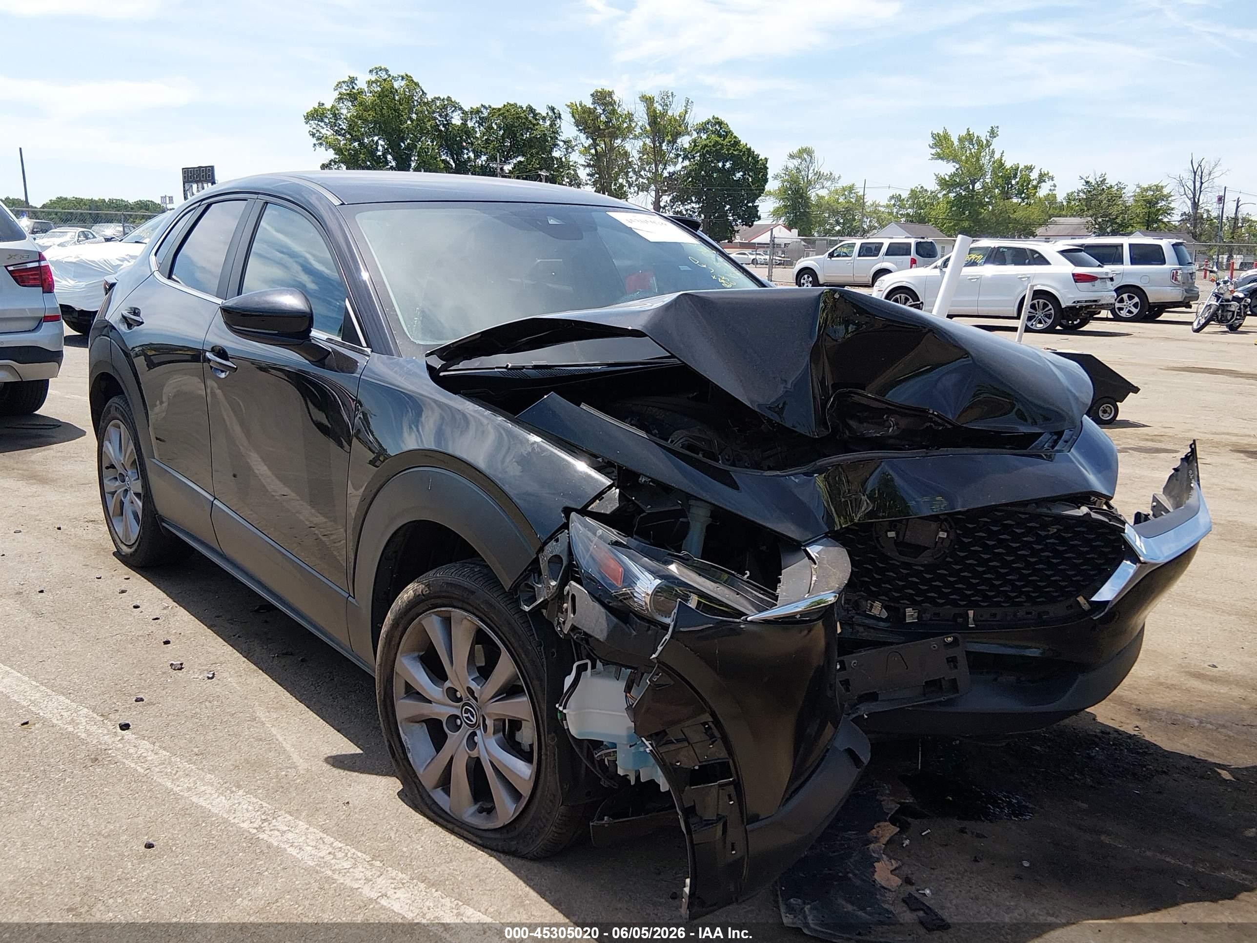 2022 Mazda CX-30 S Select, VIN 3MVDMBBL5NM452067 — Front end