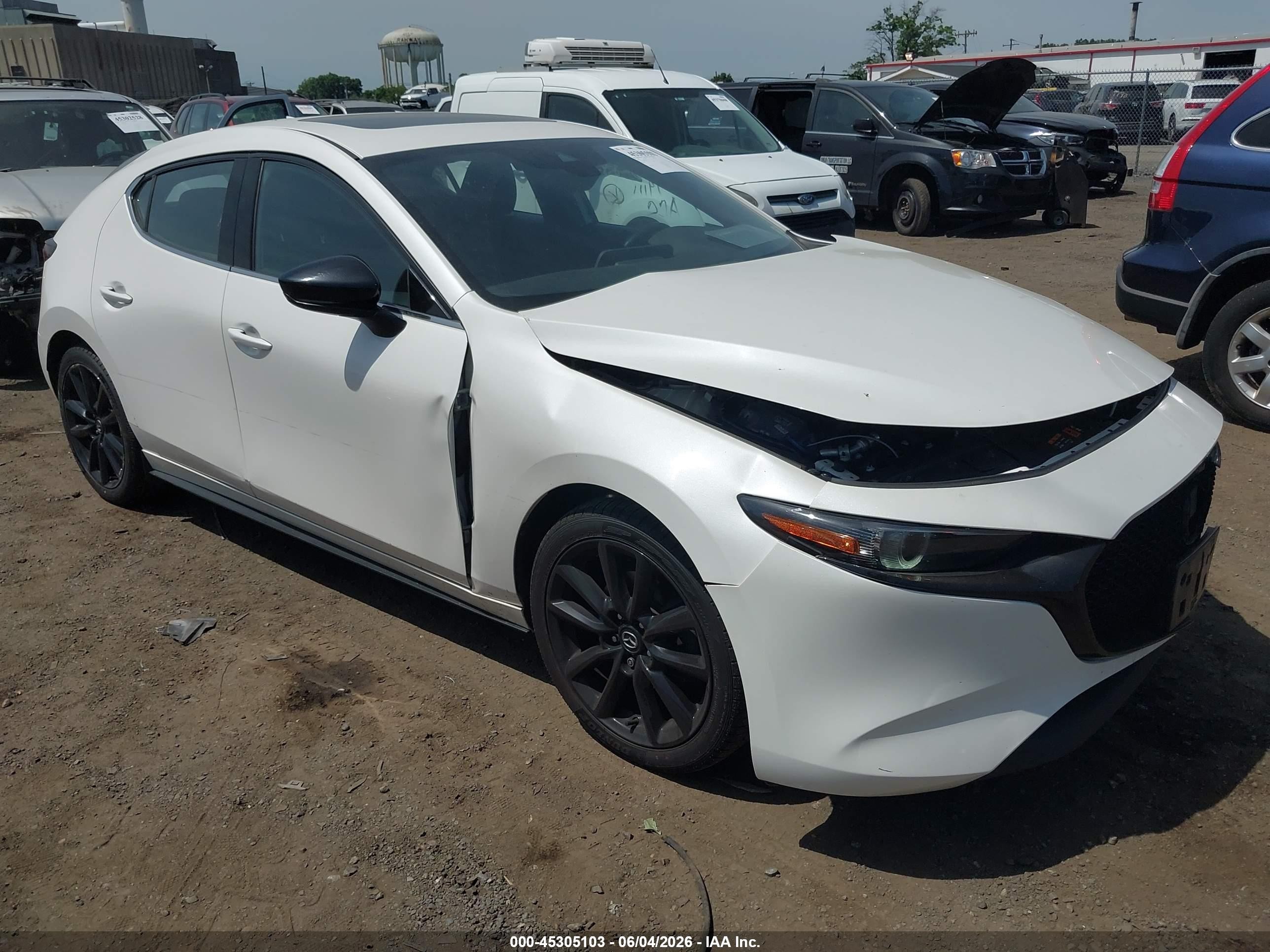 2021 Mazda 3 2.5 Turbo, VIN JM1BPBJY9M1327341 — Front end