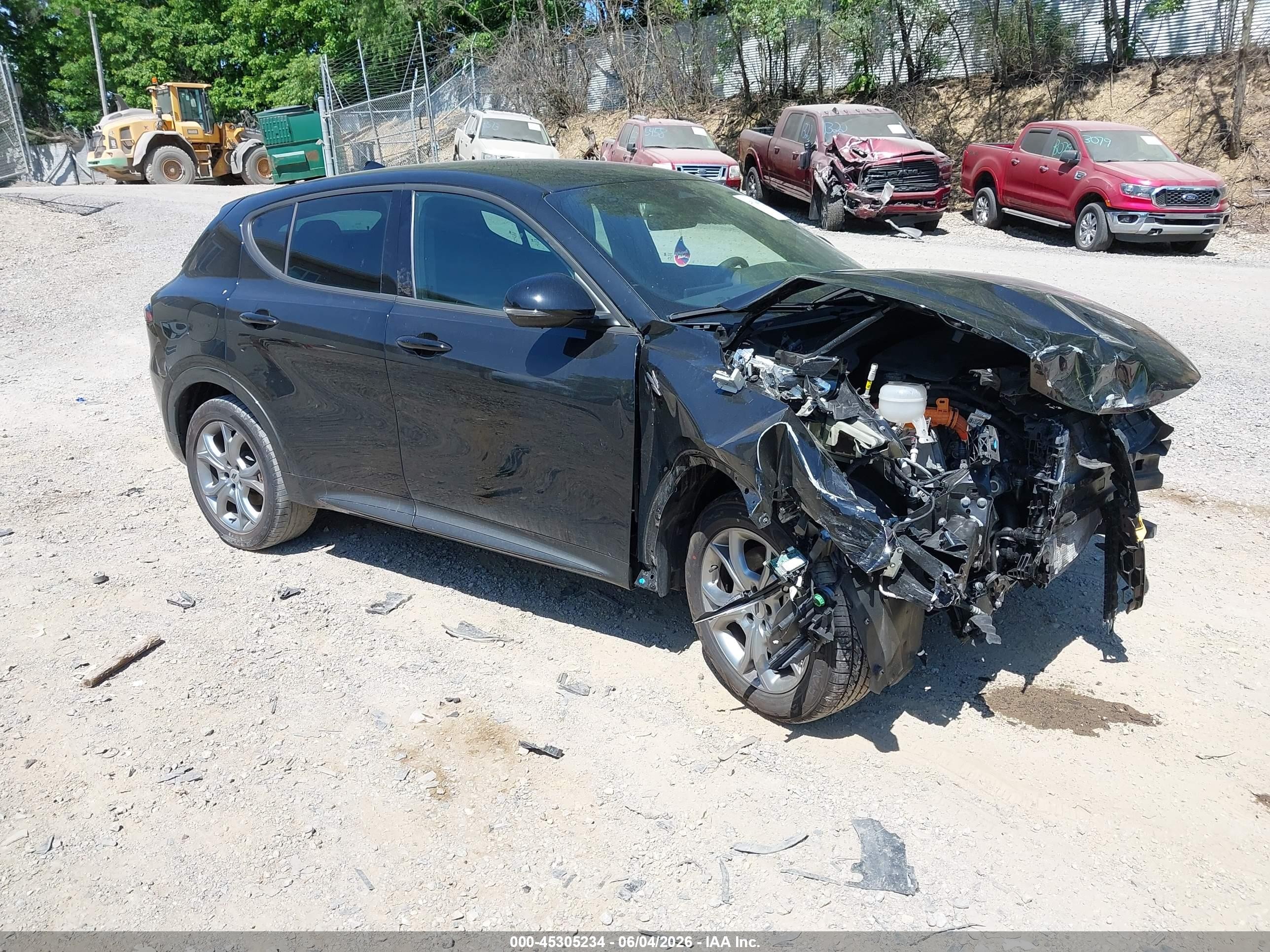 2024 Dodge Hornet R/T, VIN ZACPDFCW7R3A07662 — Front end
