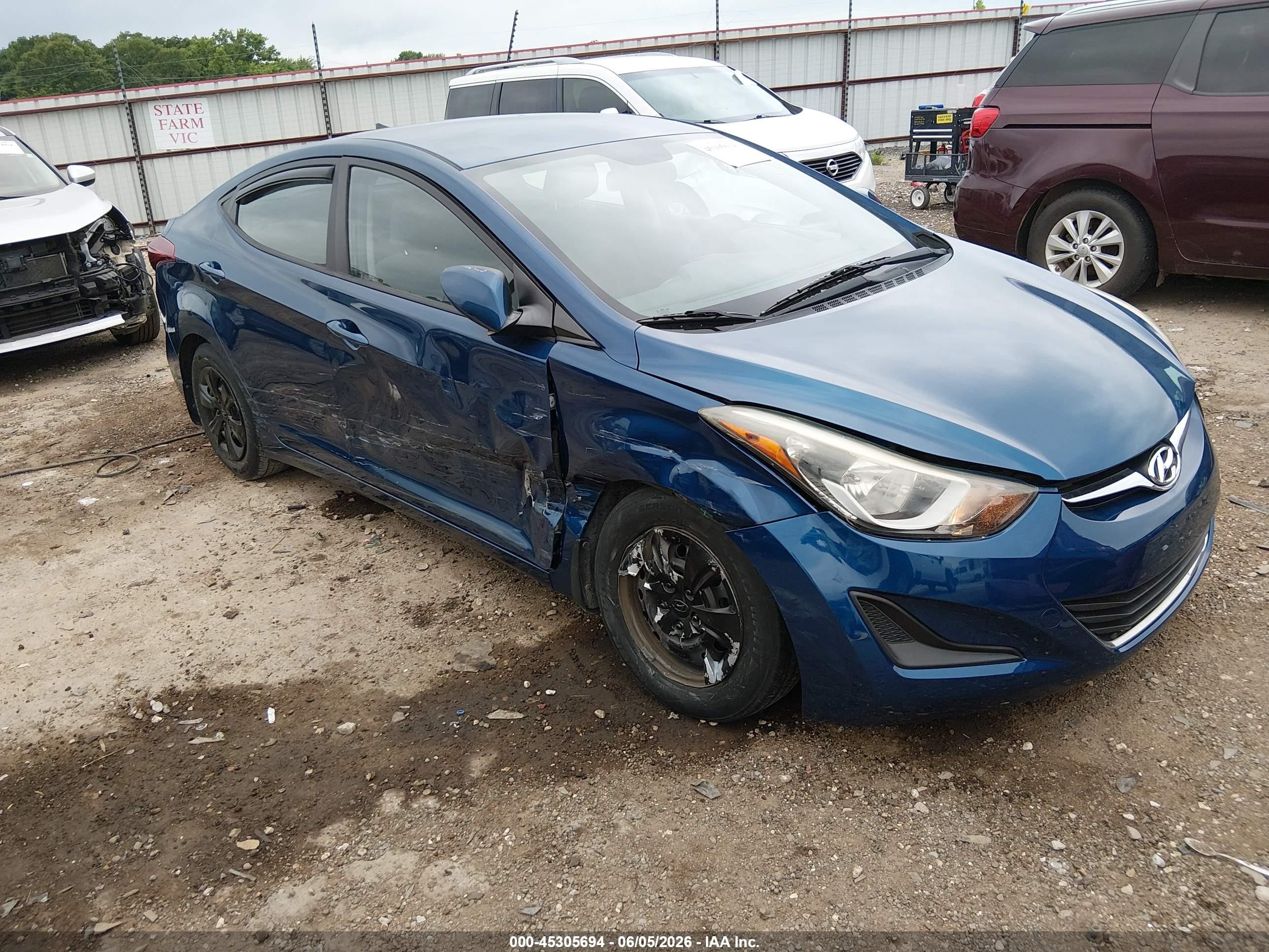 2016 Hyundai Elantra SE, VIN KMHDH4AE2GU547622 — Side