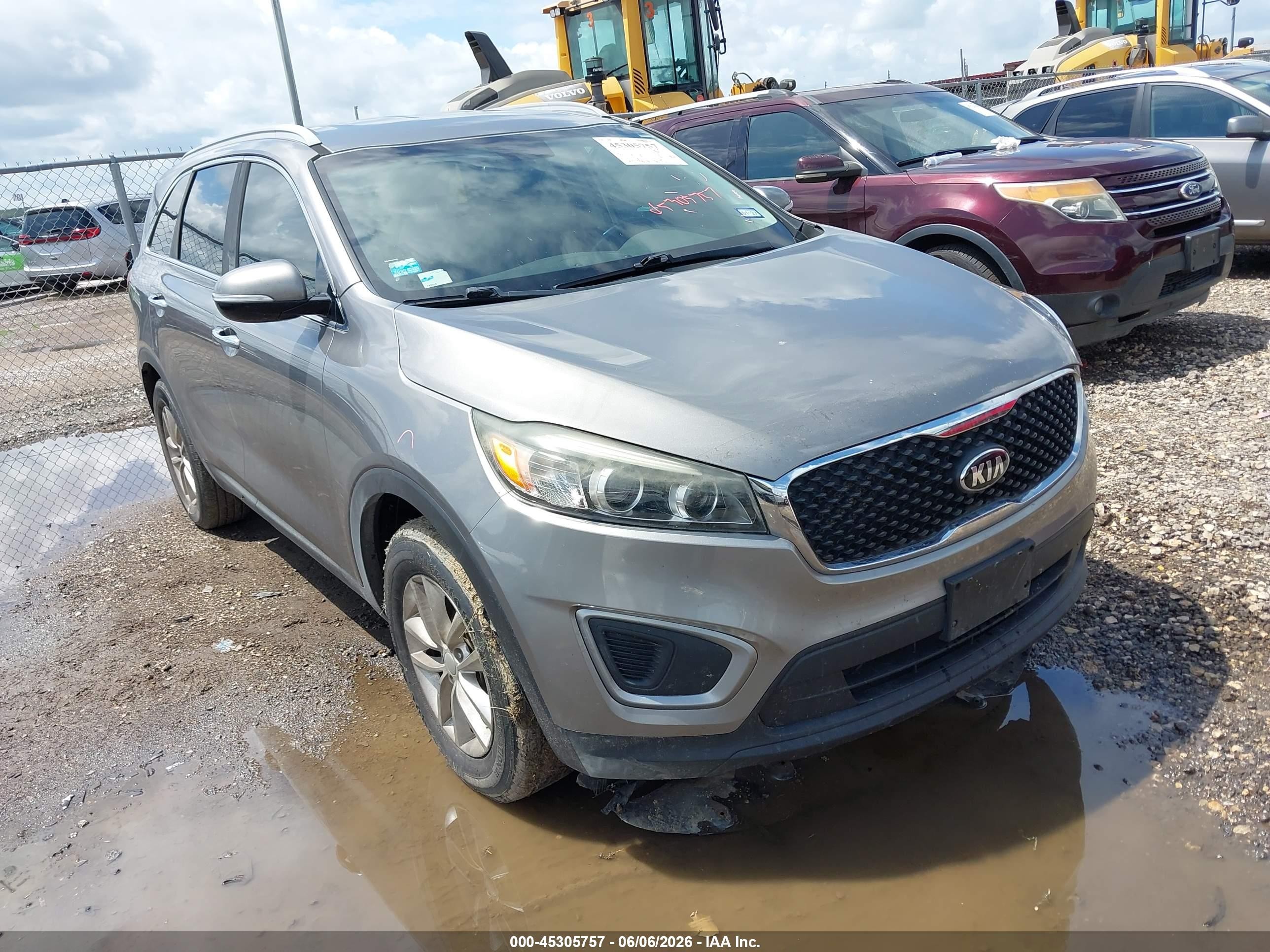 2017 Kia Sorento LX, VIN 5XYPG4A35HG257249 — Undercarriage
