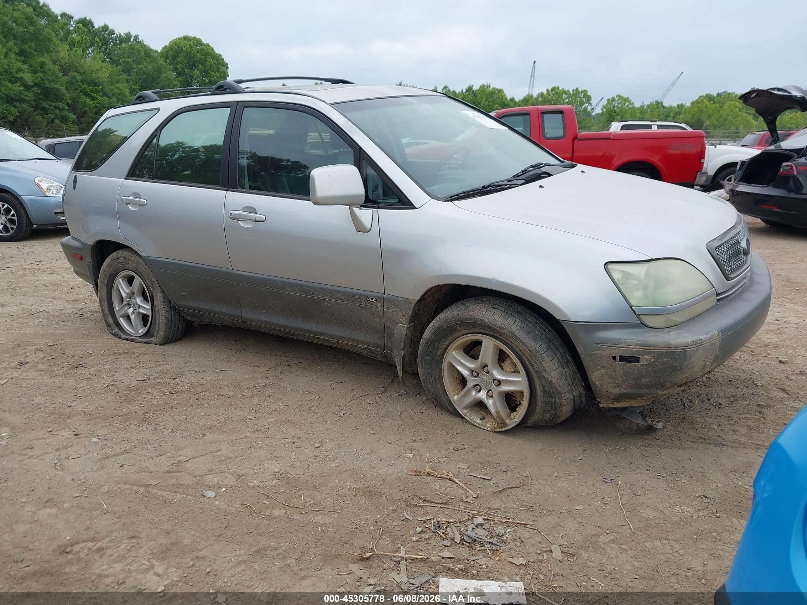 2003 Lexus RX 300, VIN JTJGF10U130150190 — Front end