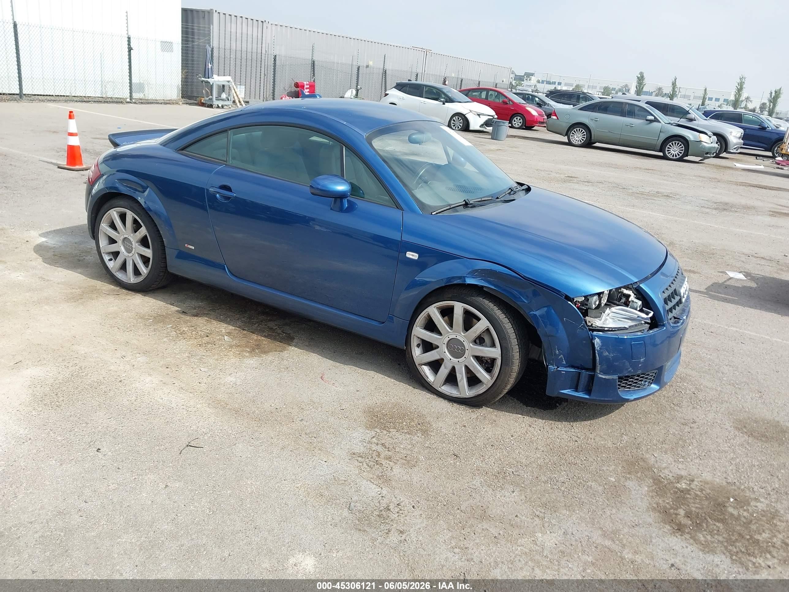 2005 Audi TT, VIN TRUWF28N651001505 — Перед