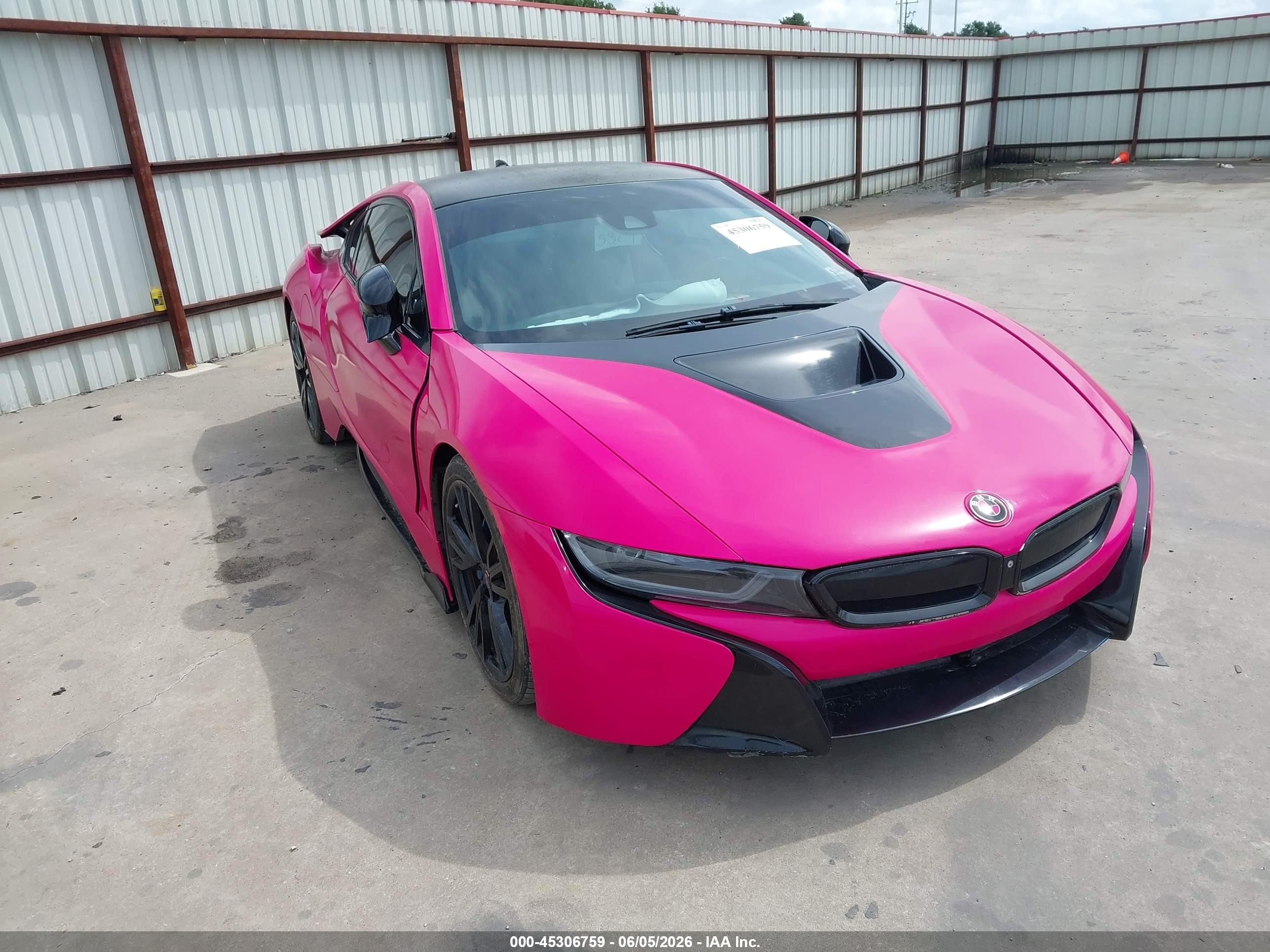 2015 BMW i8, VIN WBY2Z2C5XFV674362 — Зад