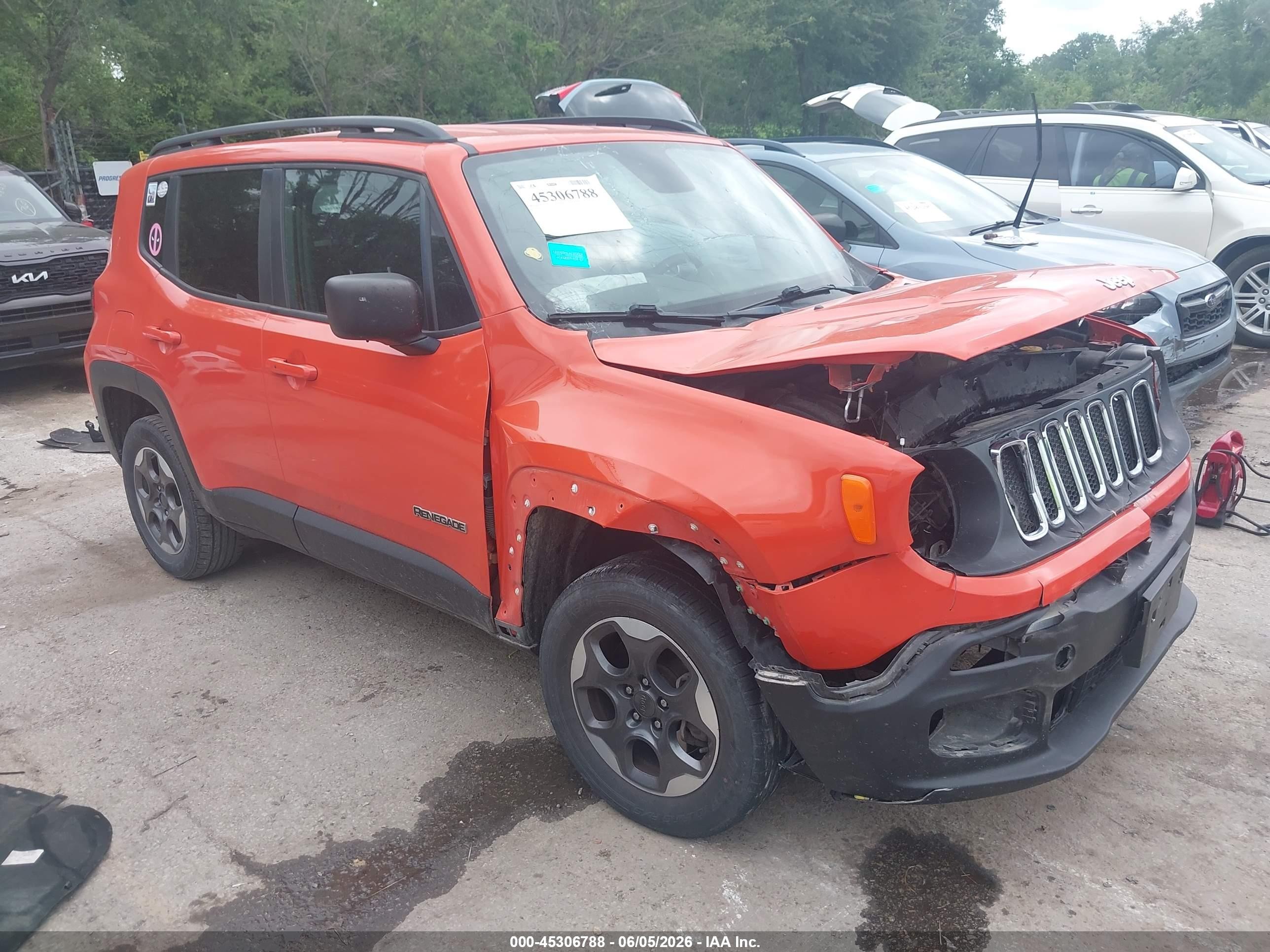 2018 Jeep Renegade Upland, VIN ZACCJBAB1JPH31134 — Front end