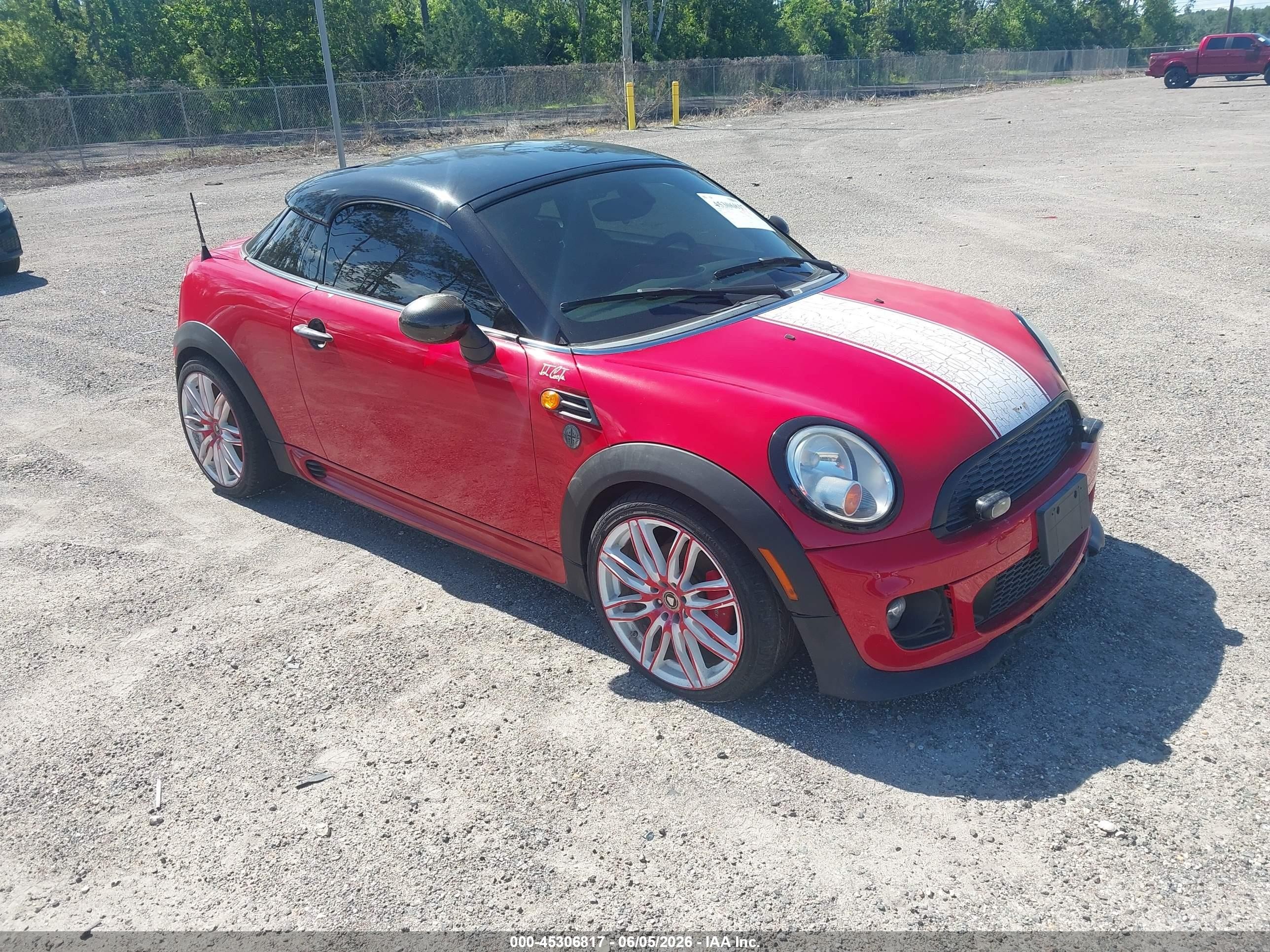 2013 MINI Coupe, VIN WMWSX1C57DT507190 — Normal wear