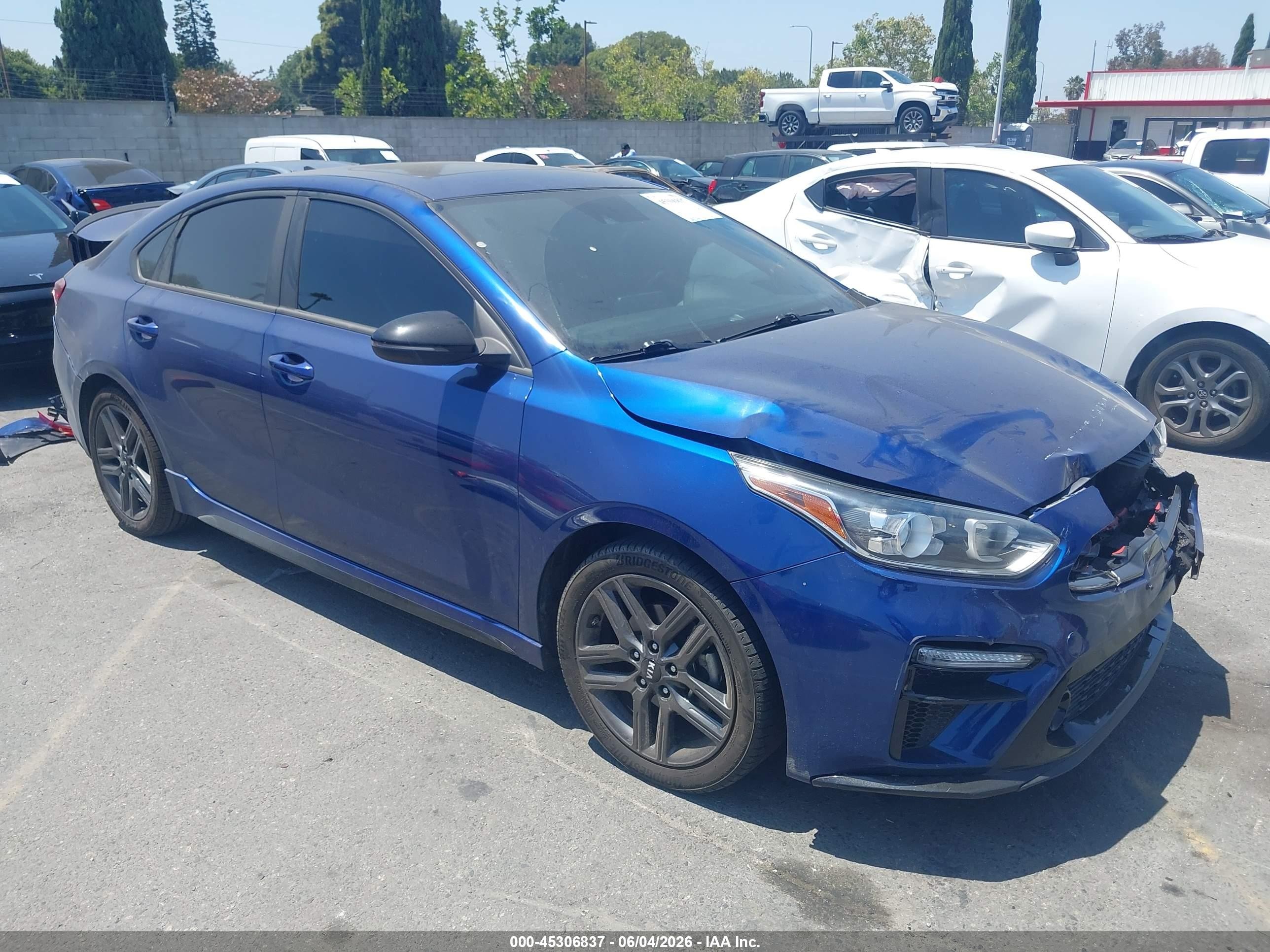 2021 Kia Forte GT-Line, VIN 3KPF34AD4ME303712 — Front end