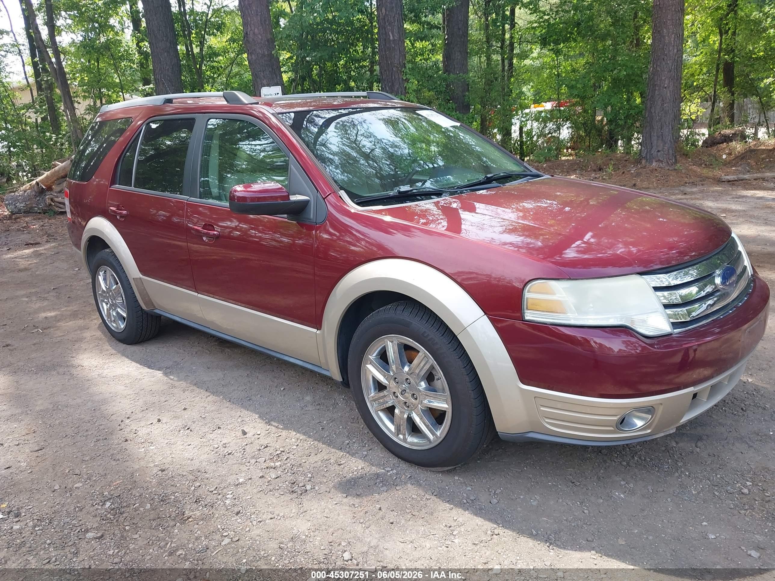 2008 Ford Taurus X Eddie Bauer, VIN 1FMDK07W38GA10185 — Normal wear