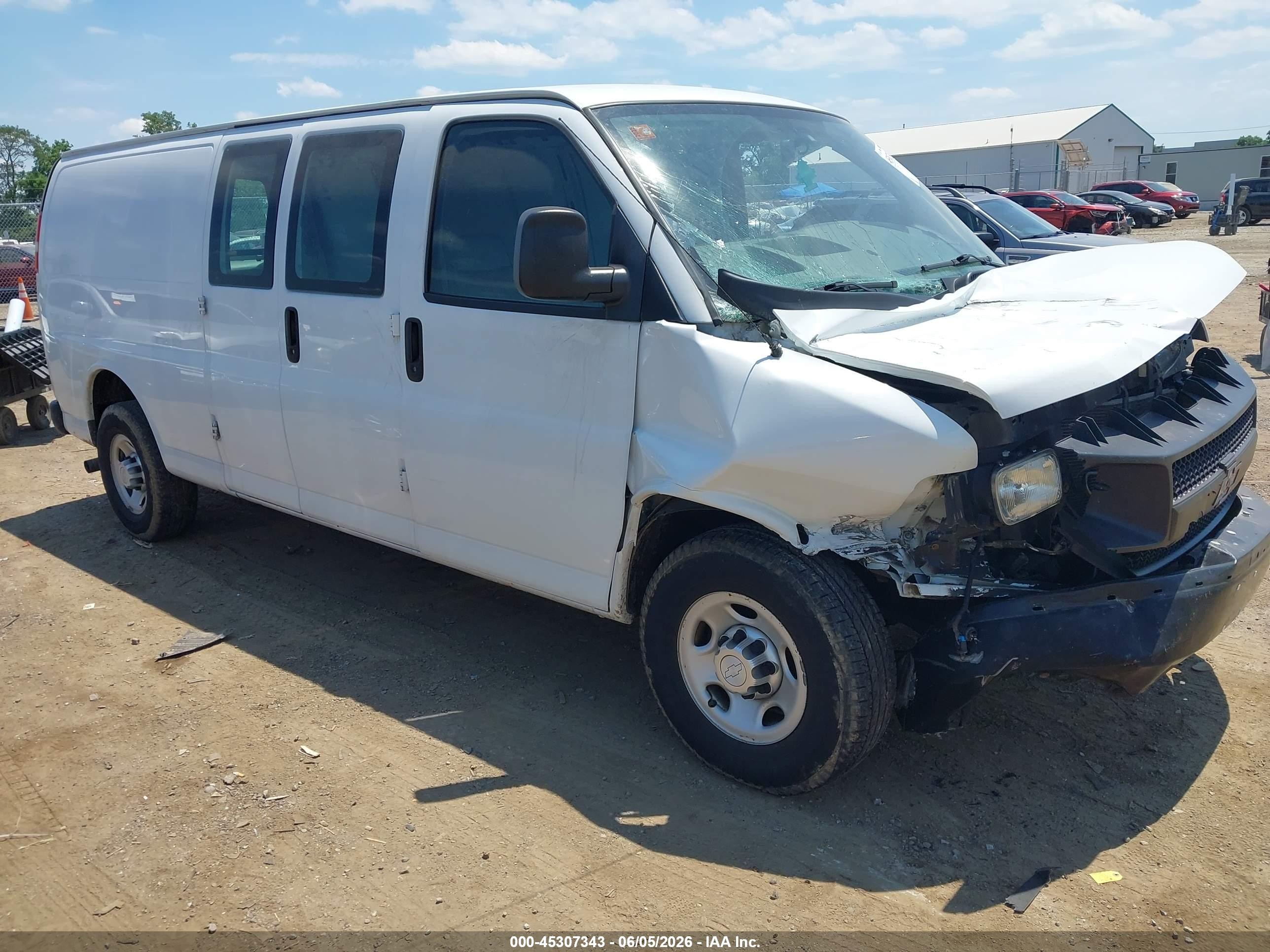 2015 Chevrolet Express Cargo, VIN 1GCZGUCG6F1240627 — Front end