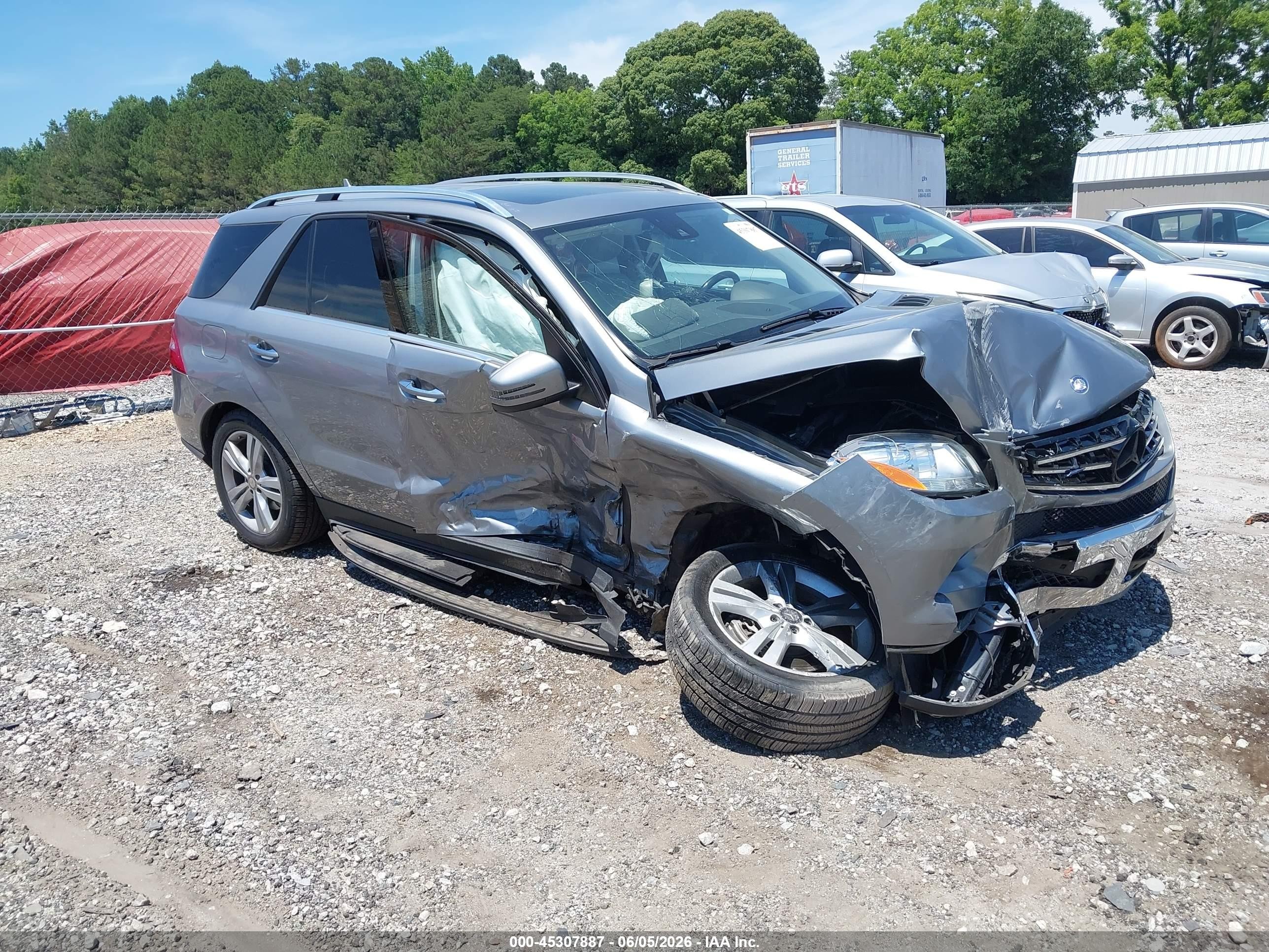 2015 Mercedes-Benz M 350, VIN 4JGDA5JB3FA560623 — Side