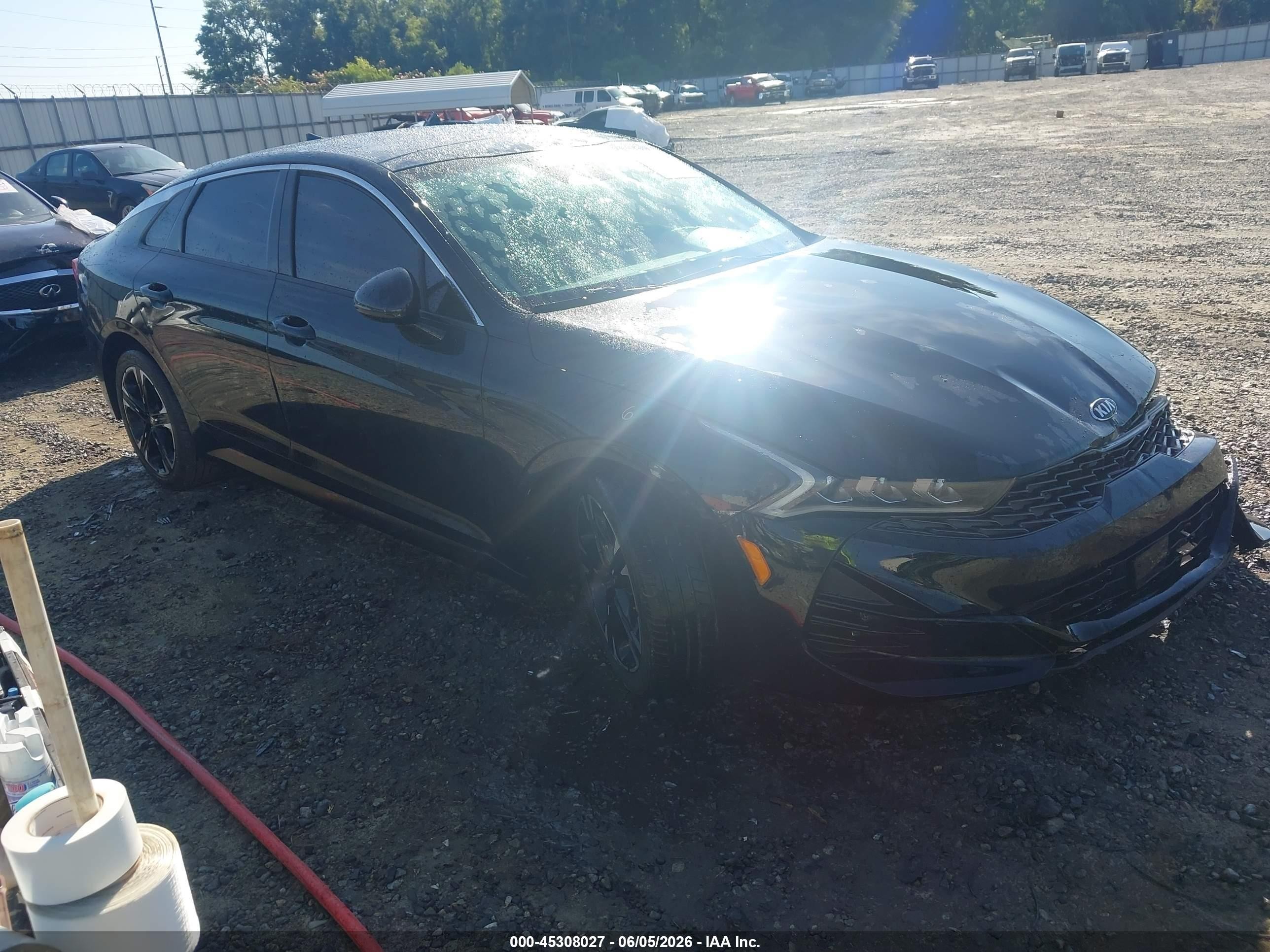 2021 Kia K5 GT-Line, VIN 5XXG64J25MG003498 — Front end