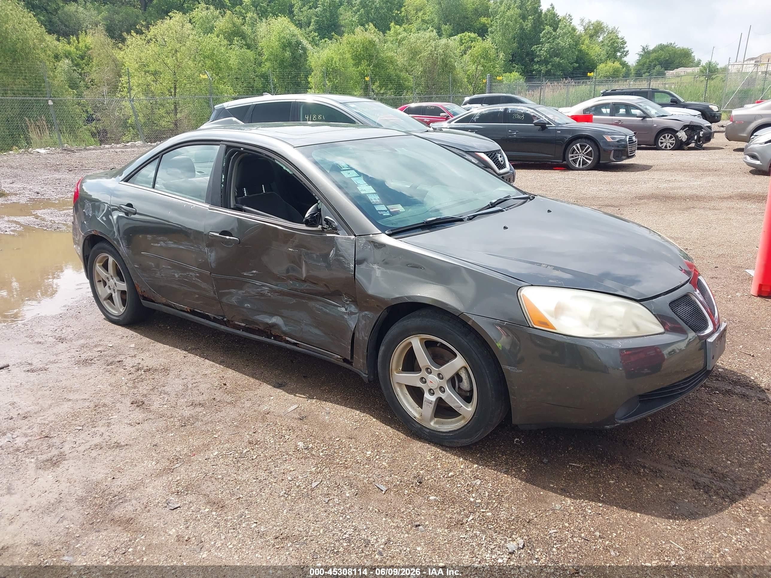 2006 Pontiac G6 6-Cyl, VIN 1G2ZG558864267326 — Side