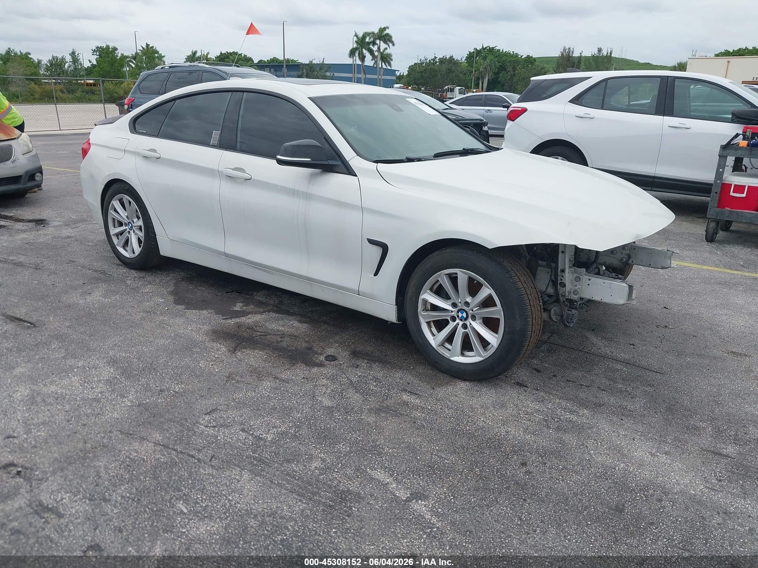 2015 BMW 4 Series 428i, VIN WBA4A5C53FG052514 — Normal wear
