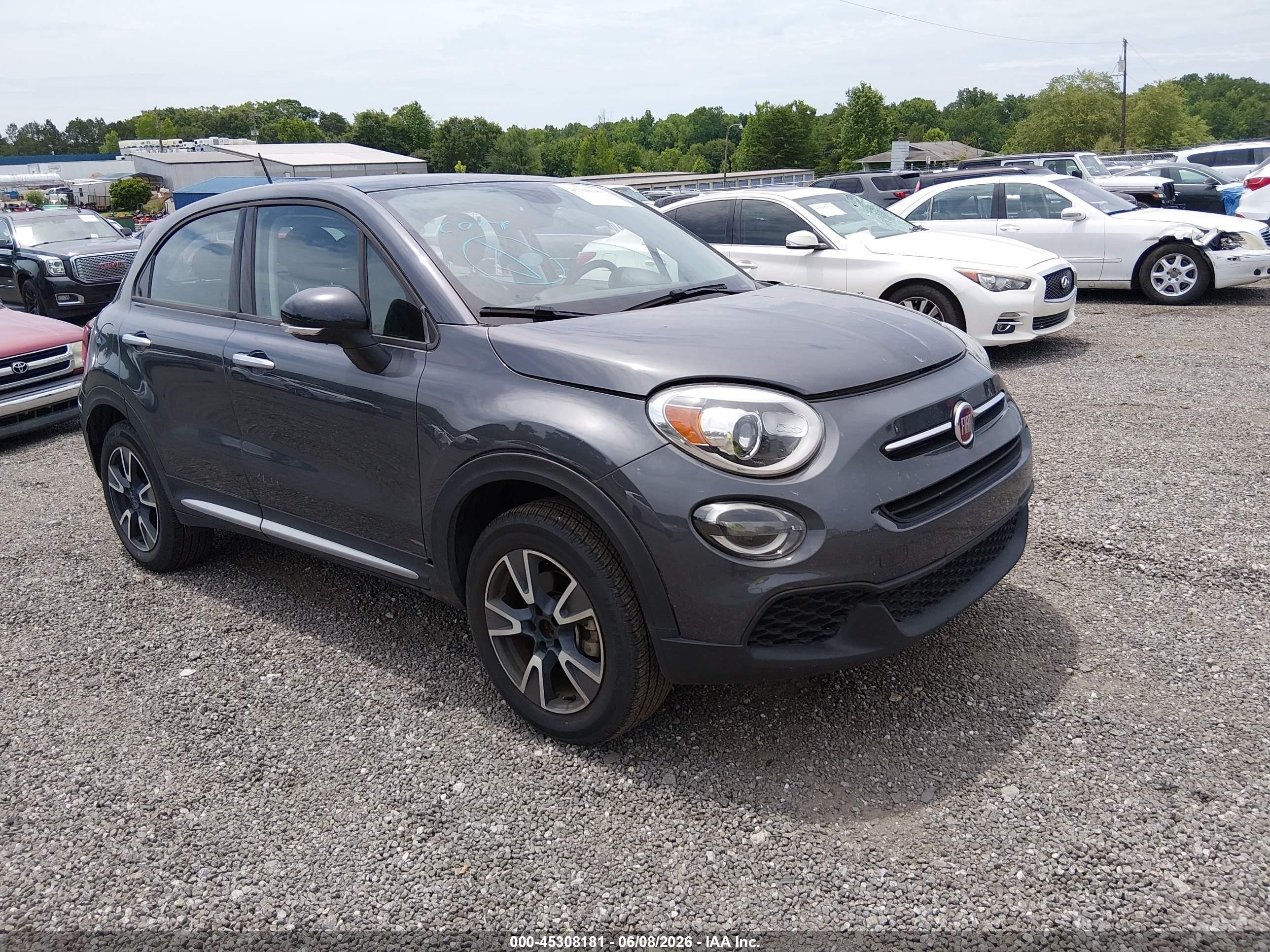 2019 FIAT 500X Pop, VIN ZFBNFYA17KP794809 — Side