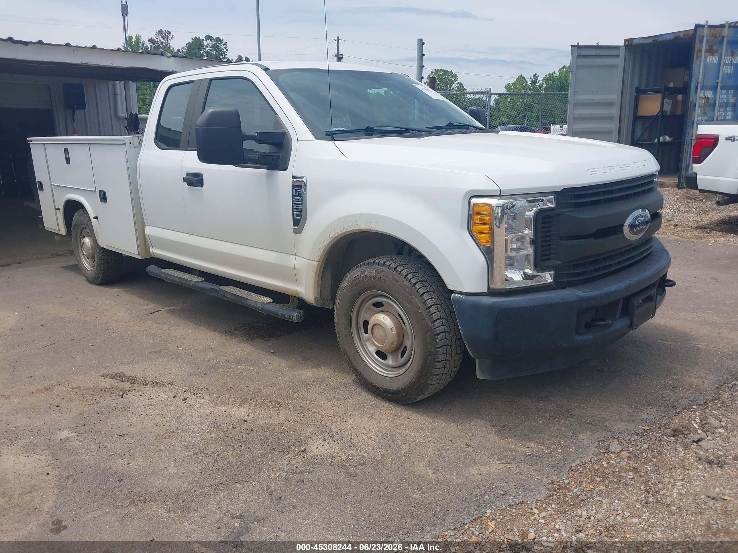 2017 Ford F-250 XL, VIN 1FD7X2A65HEE07427 — Normal wear