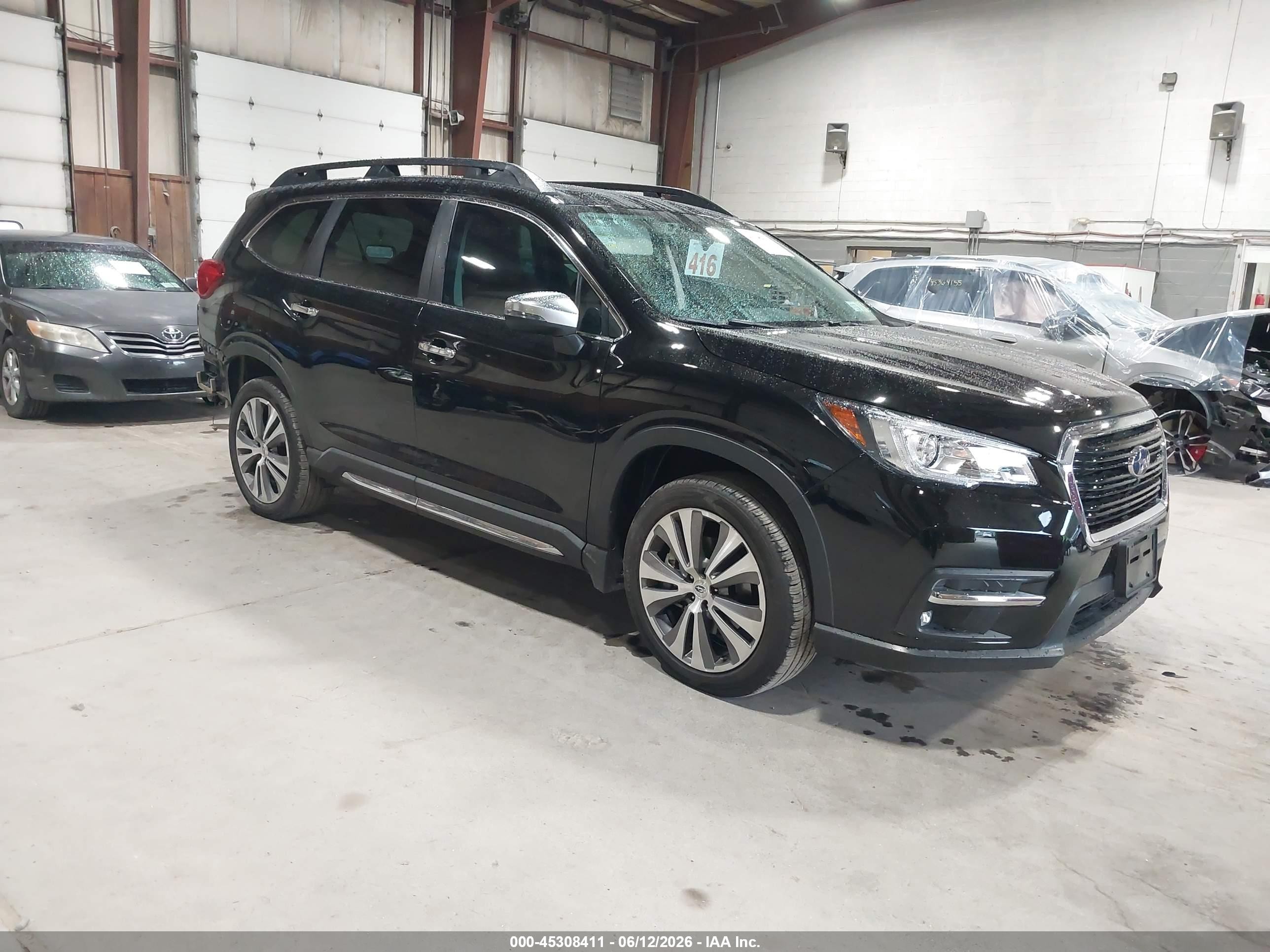 2022 Subaru Ascent Touring, VIN 4S4WMARD3N3436188 — Rear end