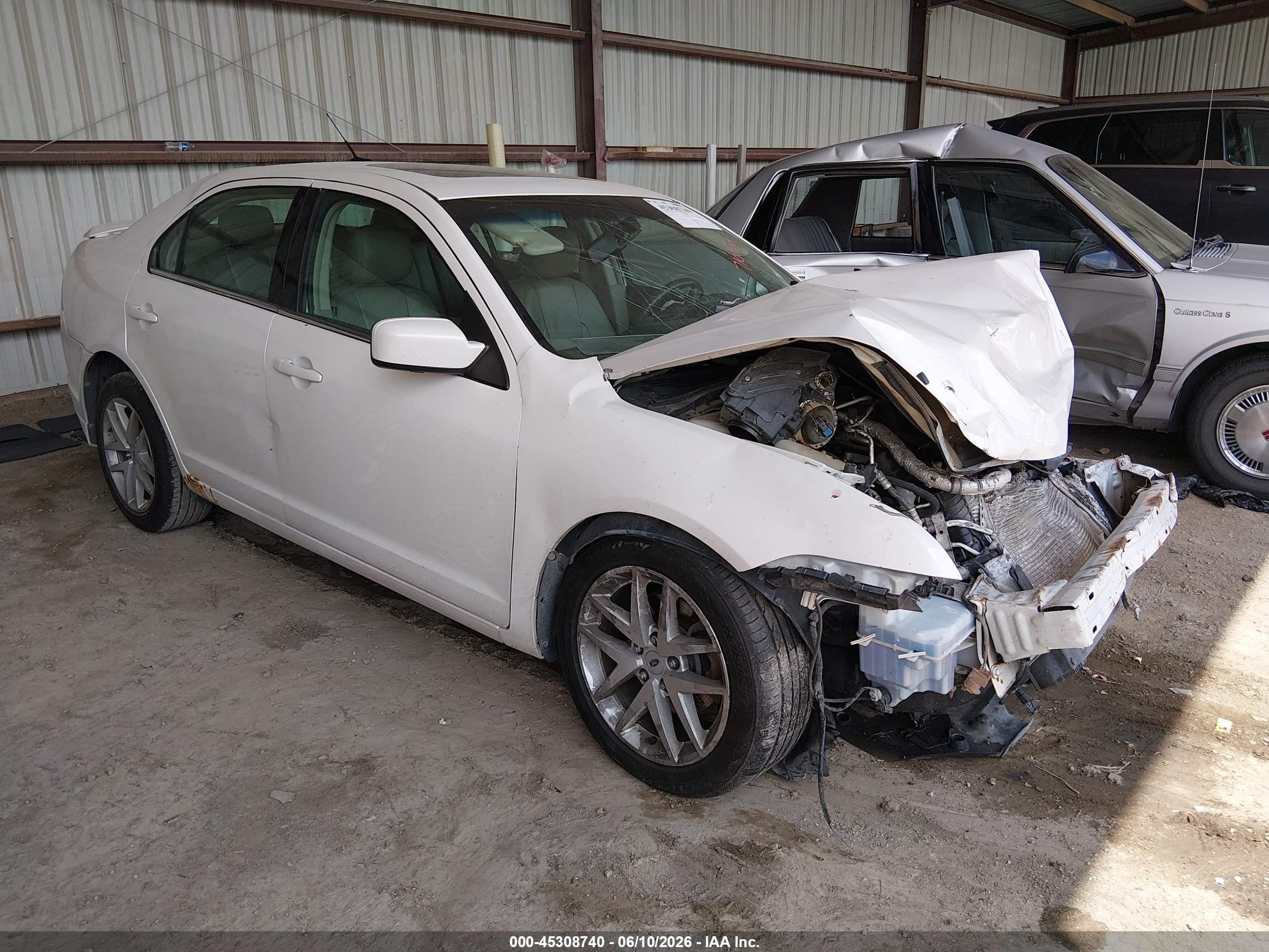 2011 Ford Fusion SEL, VIN 3FAHP0JG6BR128102 — Front end