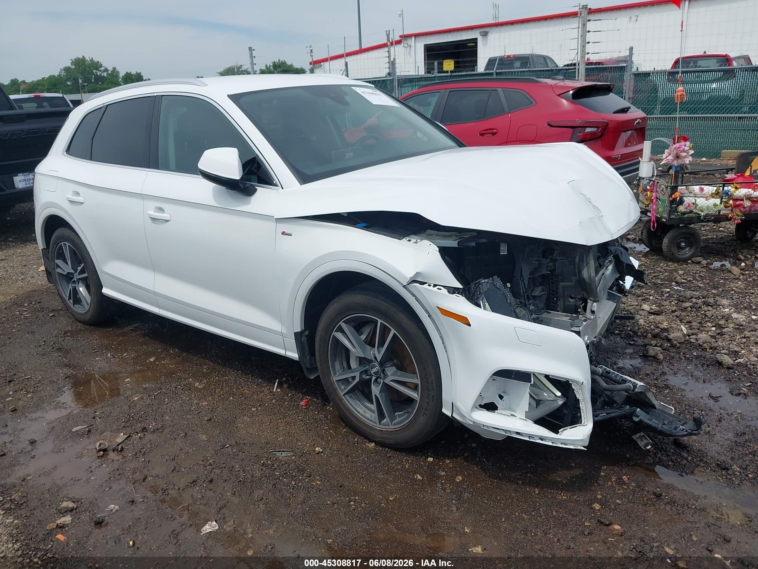 2020 Audi Q5 Premium, VIN WA1G2AFY0L2056373 — Перед