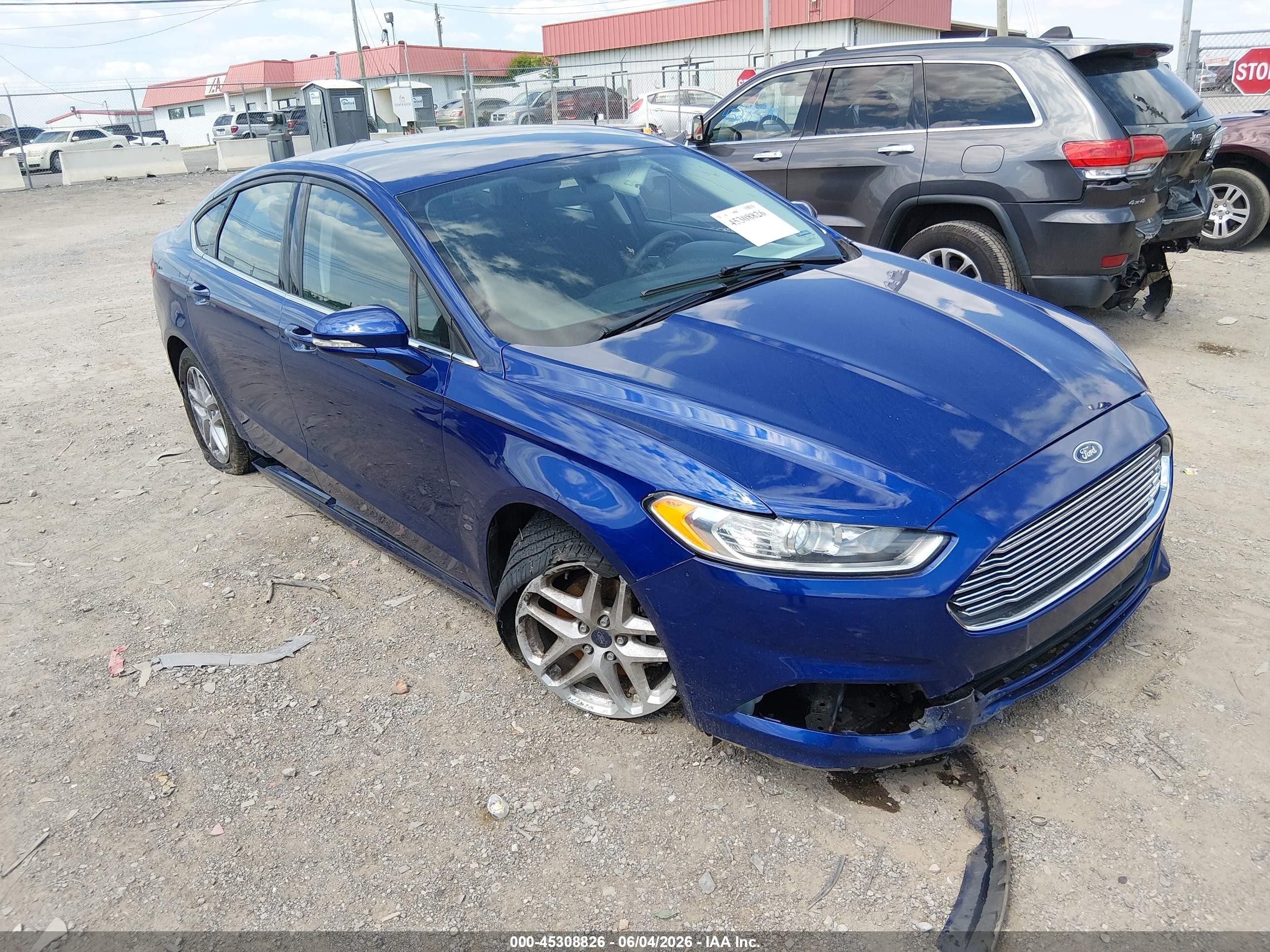 2016 Ford Fusion SE, VIN 3FA6P0H7XGR311250 — Front end