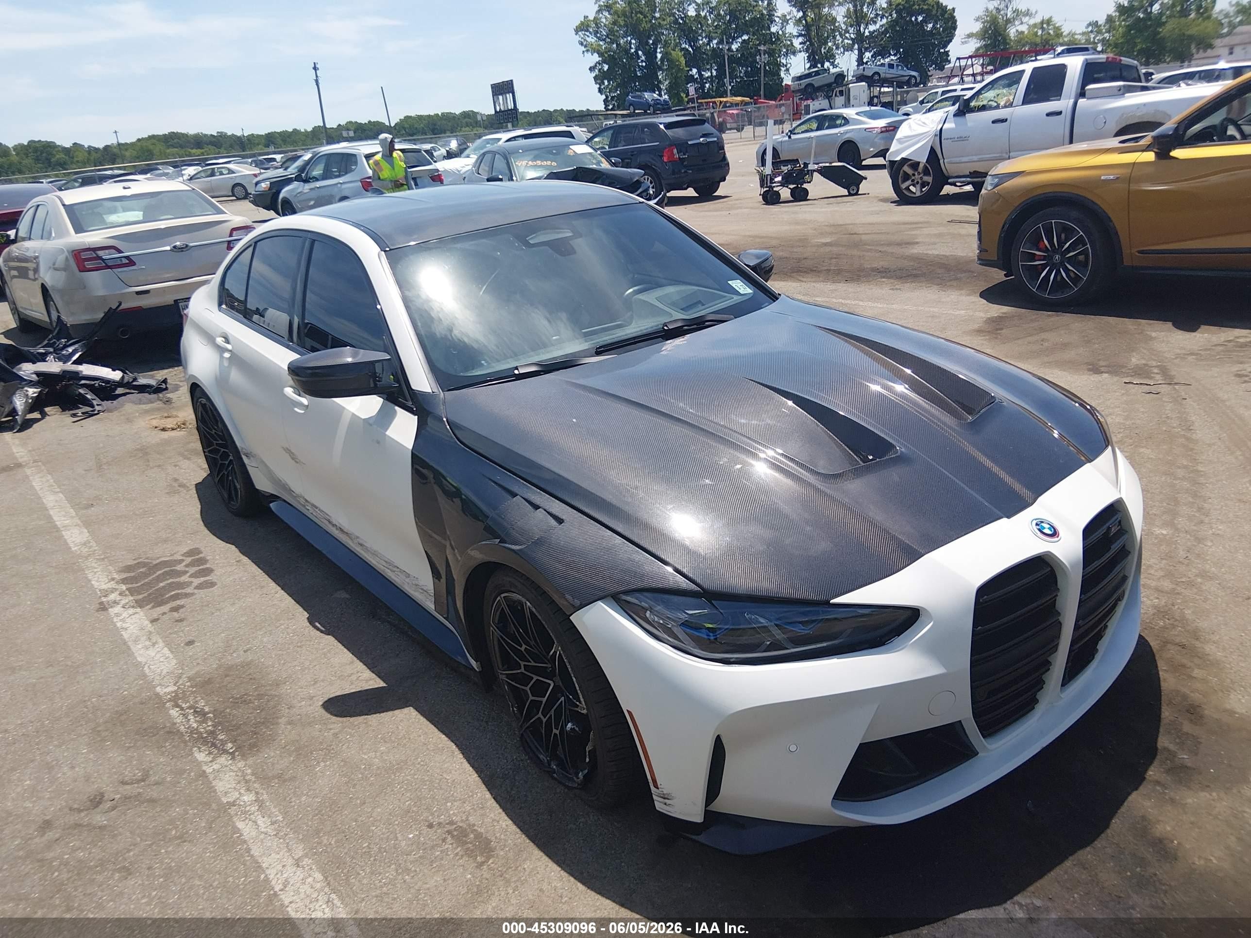 2022 BMW M3 Competition xDrive, VIN WBS43AY08NFL99871 — Бок
