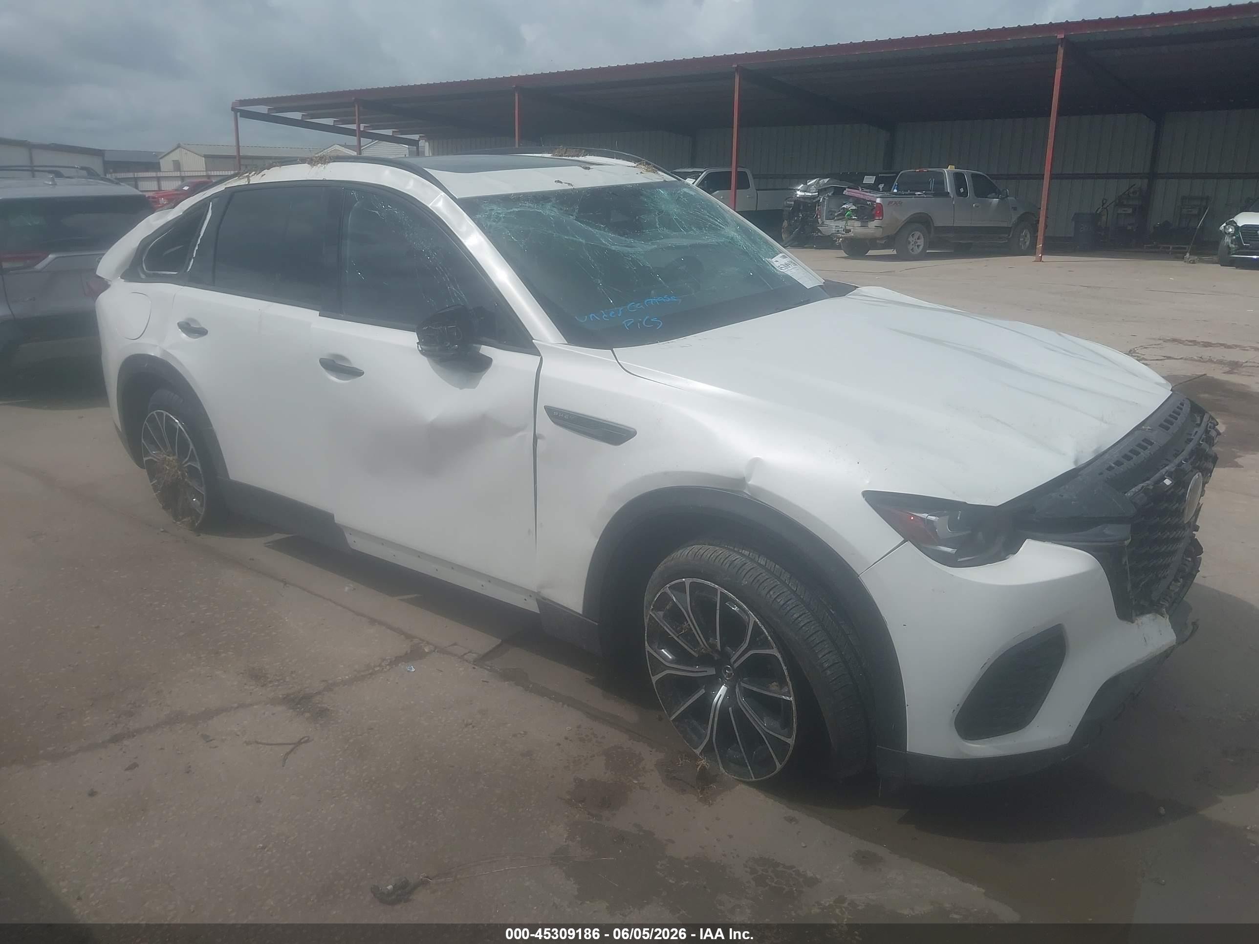 2025 Mazda CX-70 Premium Plus, VIN JM3KJEHA4S1114068 — Rollover