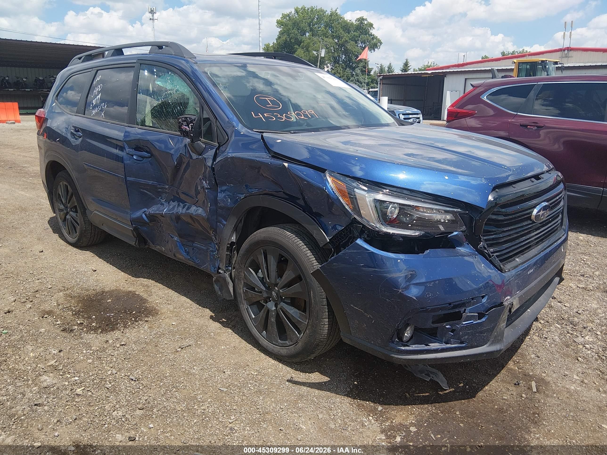 2022 Subaru Ascent Onyx, VIN 4S4WMAJD1N3450943 — Side