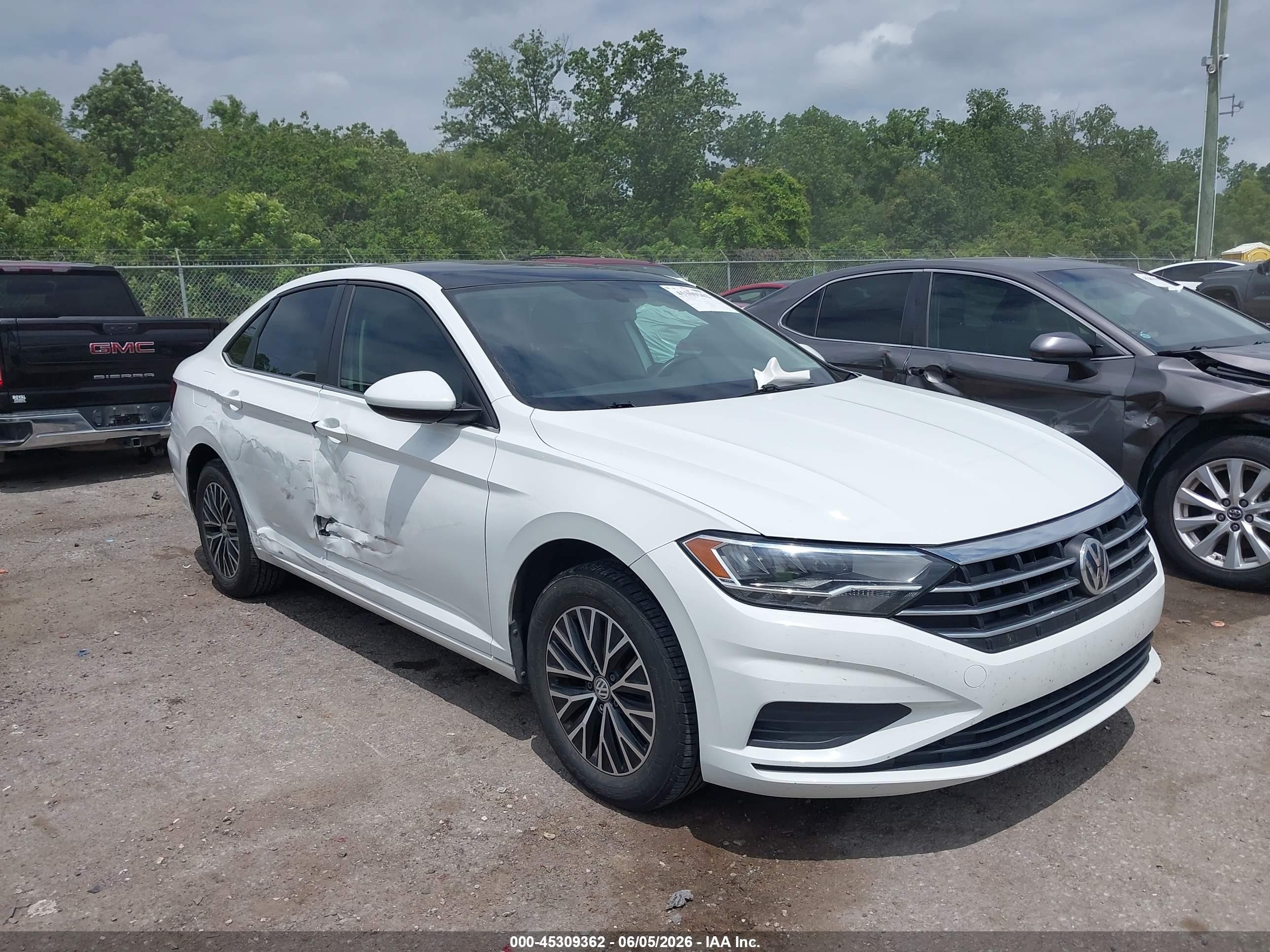 2020 Volkswagen Jetta S, VIN 3VWCB7BU3LM006163 — Бок