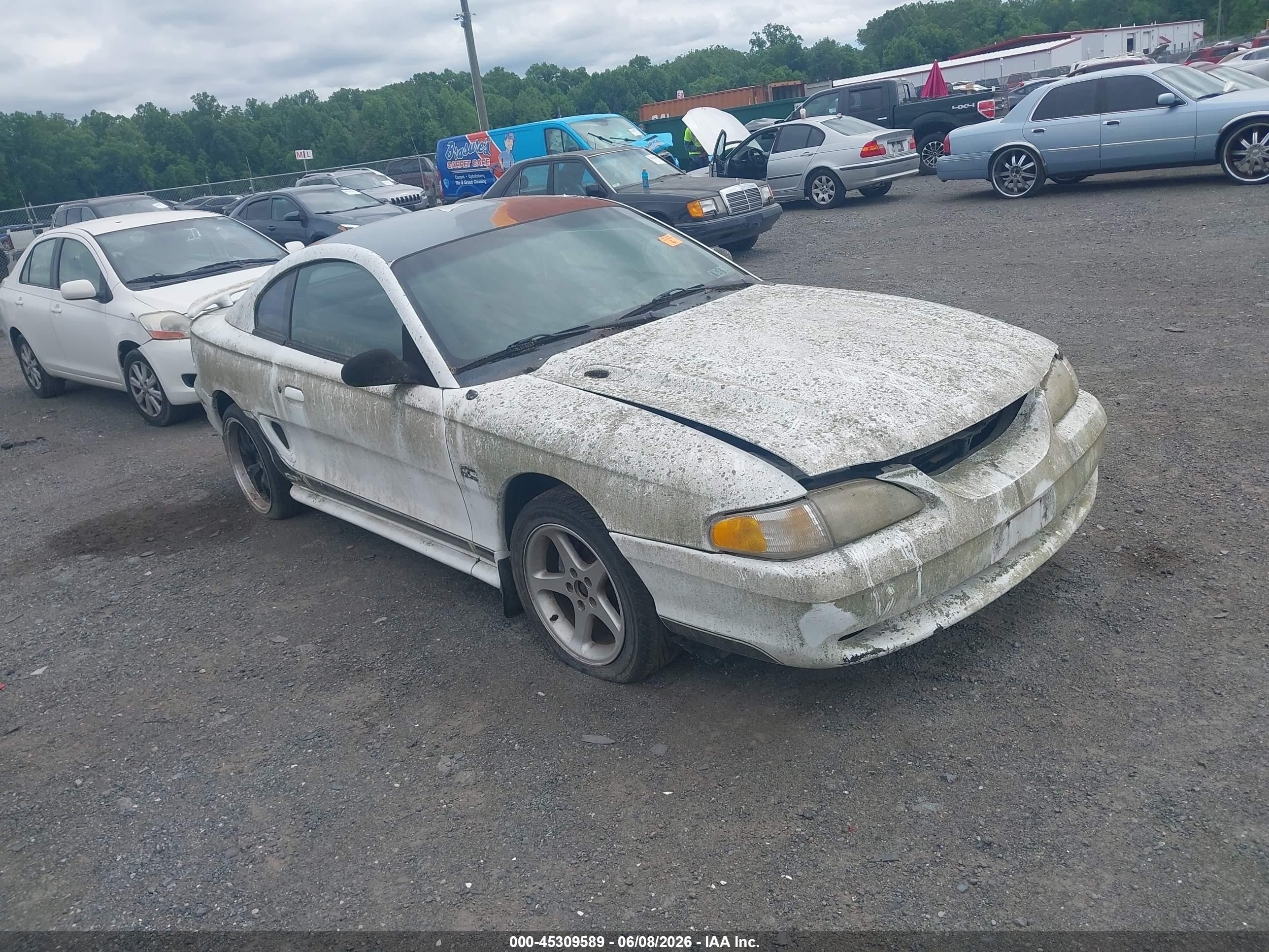 1995 Ford Mustang GT, VIN 1FALP42T0SF278121 — Normal wear