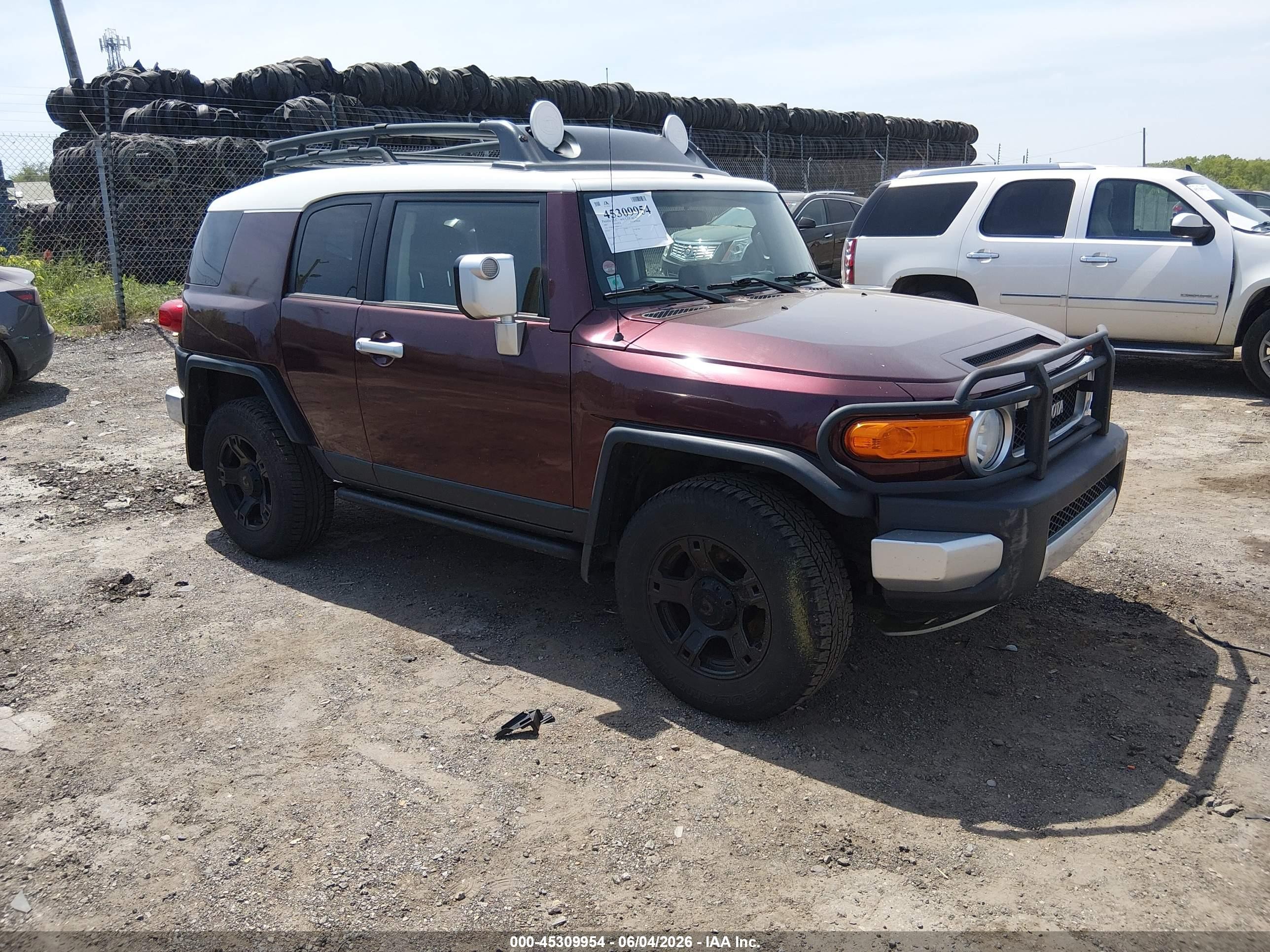 2007 Toyota FJ Cruiser, VIN JTEBU11F870091711 — Normal wear