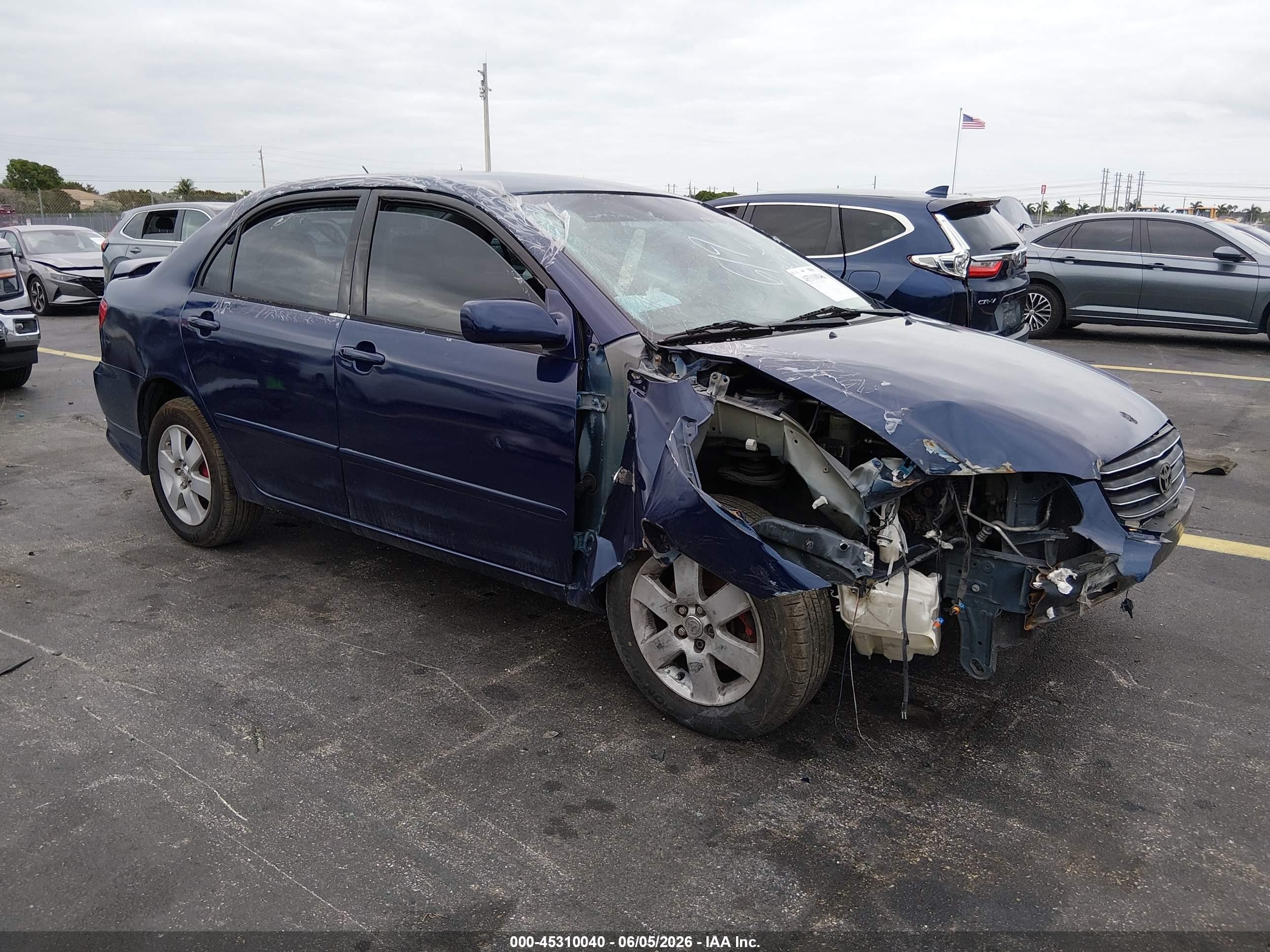 2004 Toyota Corolla CE, VIN 1NXBR32EX4Z273496 — Front end